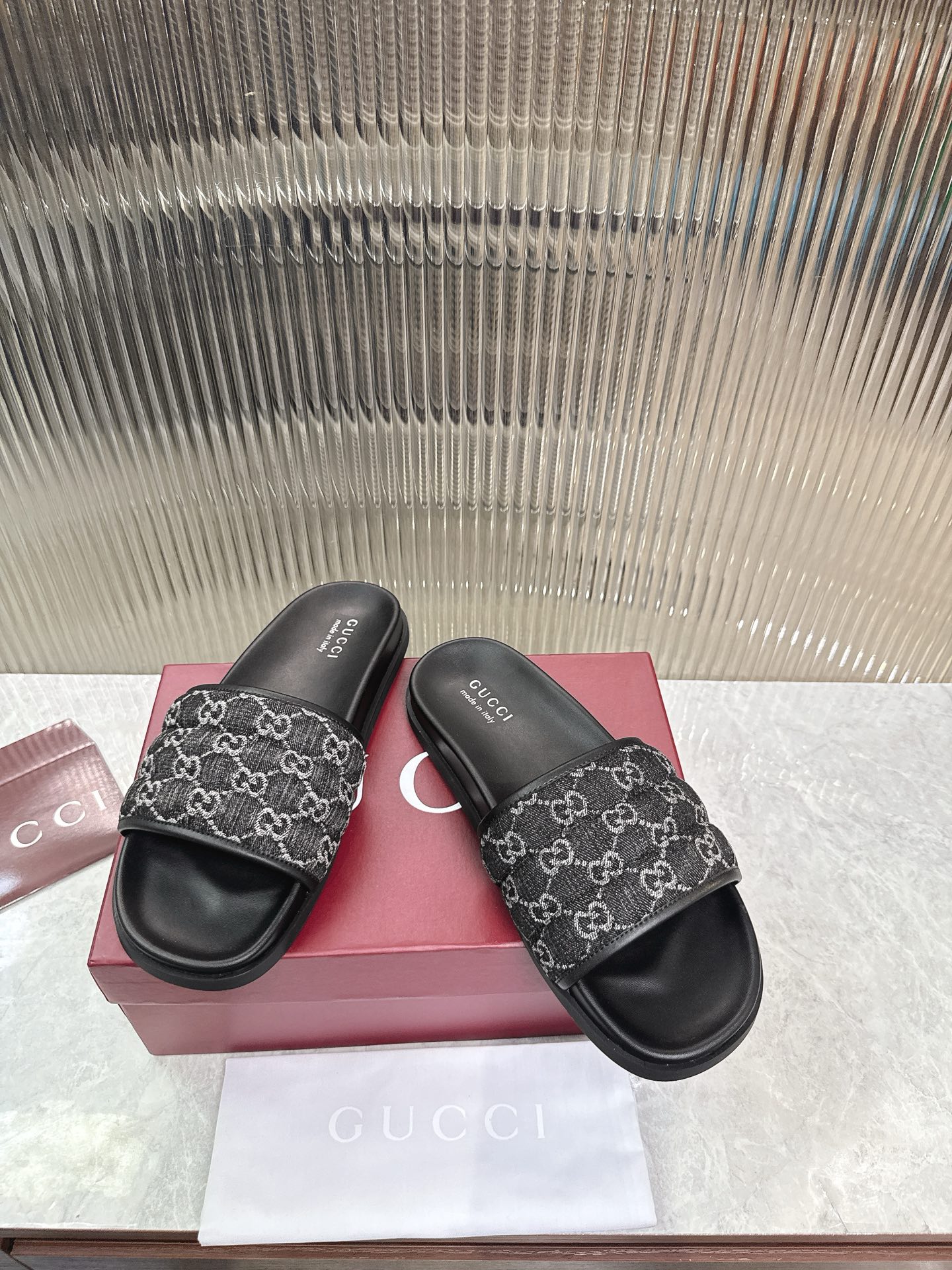 Gucci GG橡胶鞋底