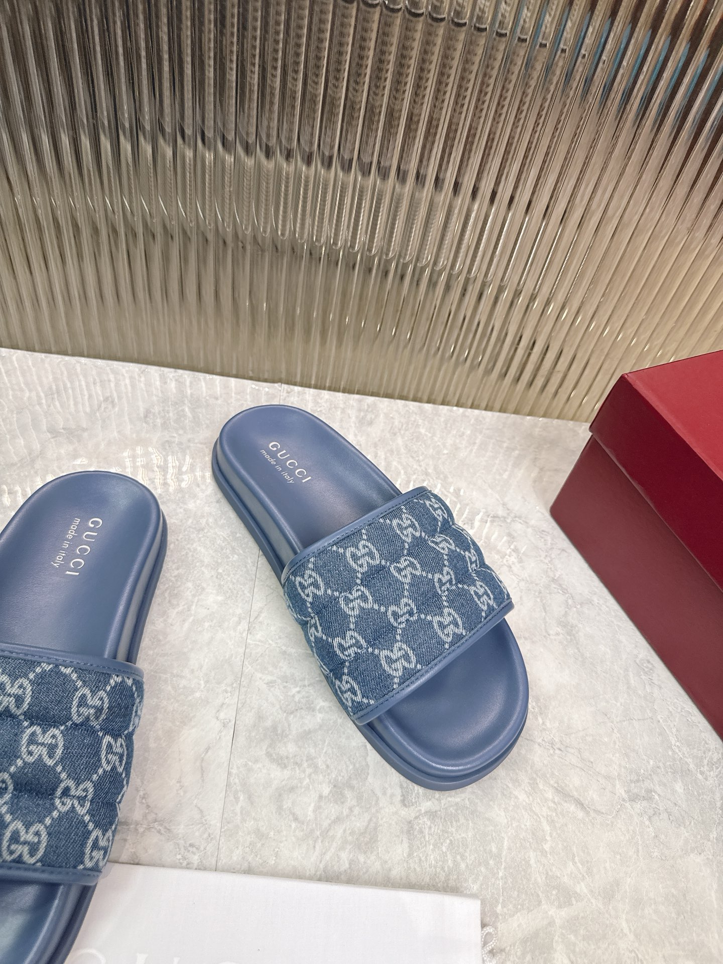 Gucci GG橡胶鞋底