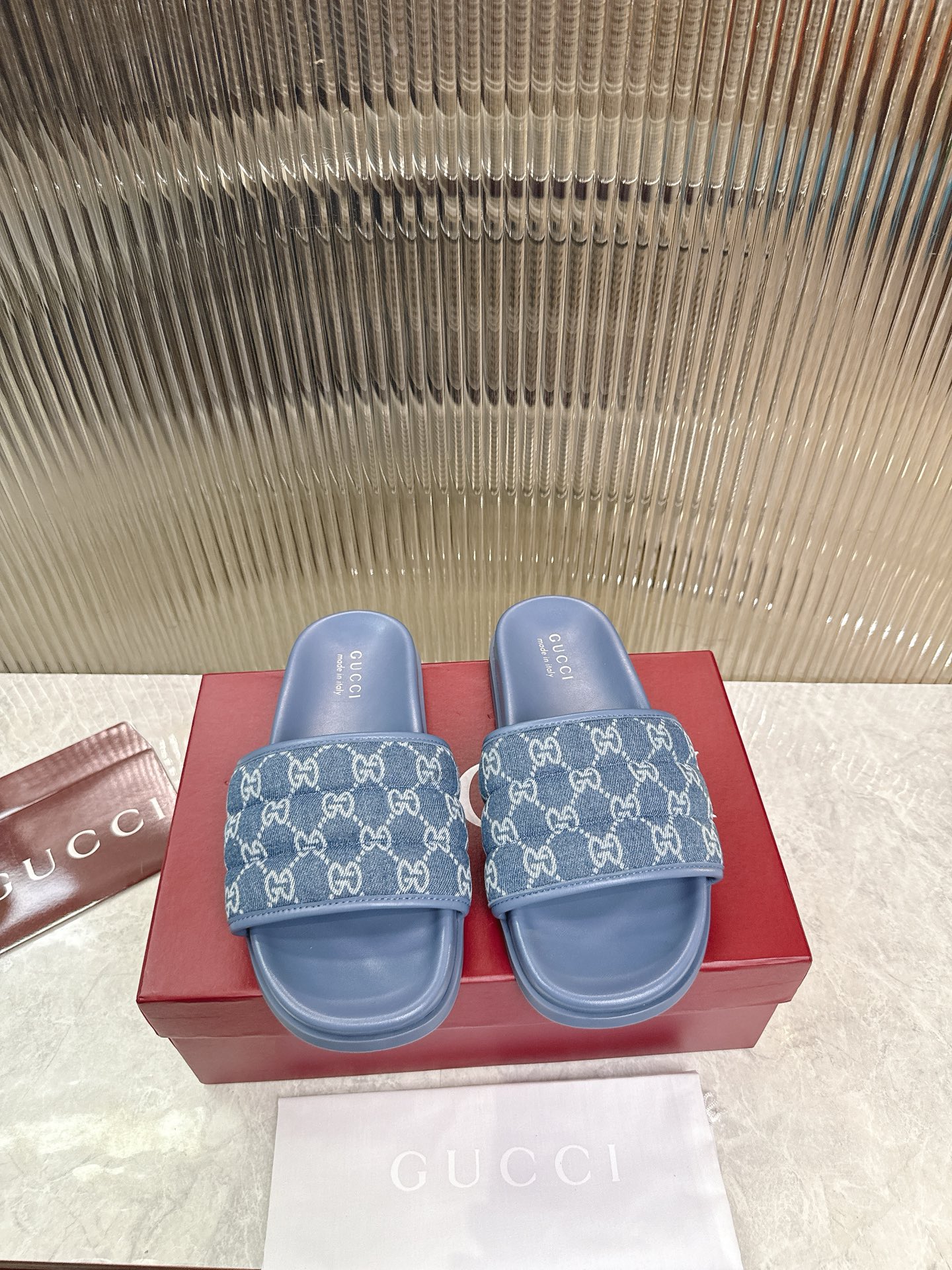 Gucci GG橡胶鞋底