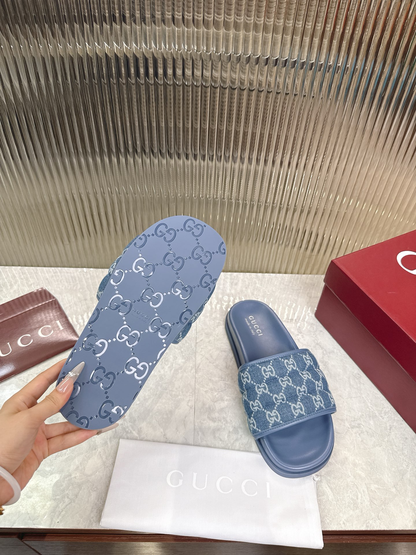 Gucci GG橡胶鞋底