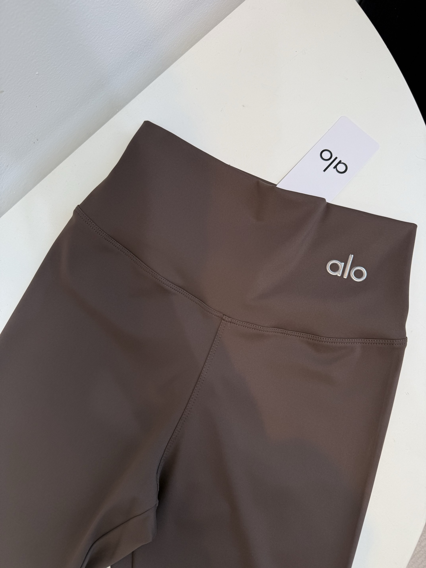 alo 5分薄款弹力鲨鱼裤/瑜伽裤/打底裤/收腹提臀，健身必备！裸感防晒 轻薄塑形不透，夏季穿着不闷热，
