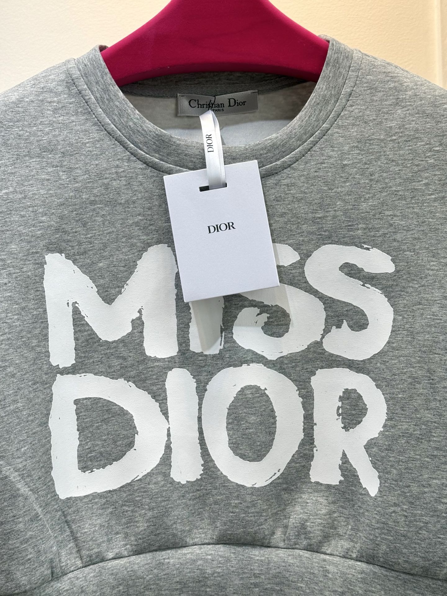 Dio*Miss 标识印花太空棉运动少女风套装！定位字母织带拼接！短款卫衣搭配直筒休闲裤一套上休闲帅气减