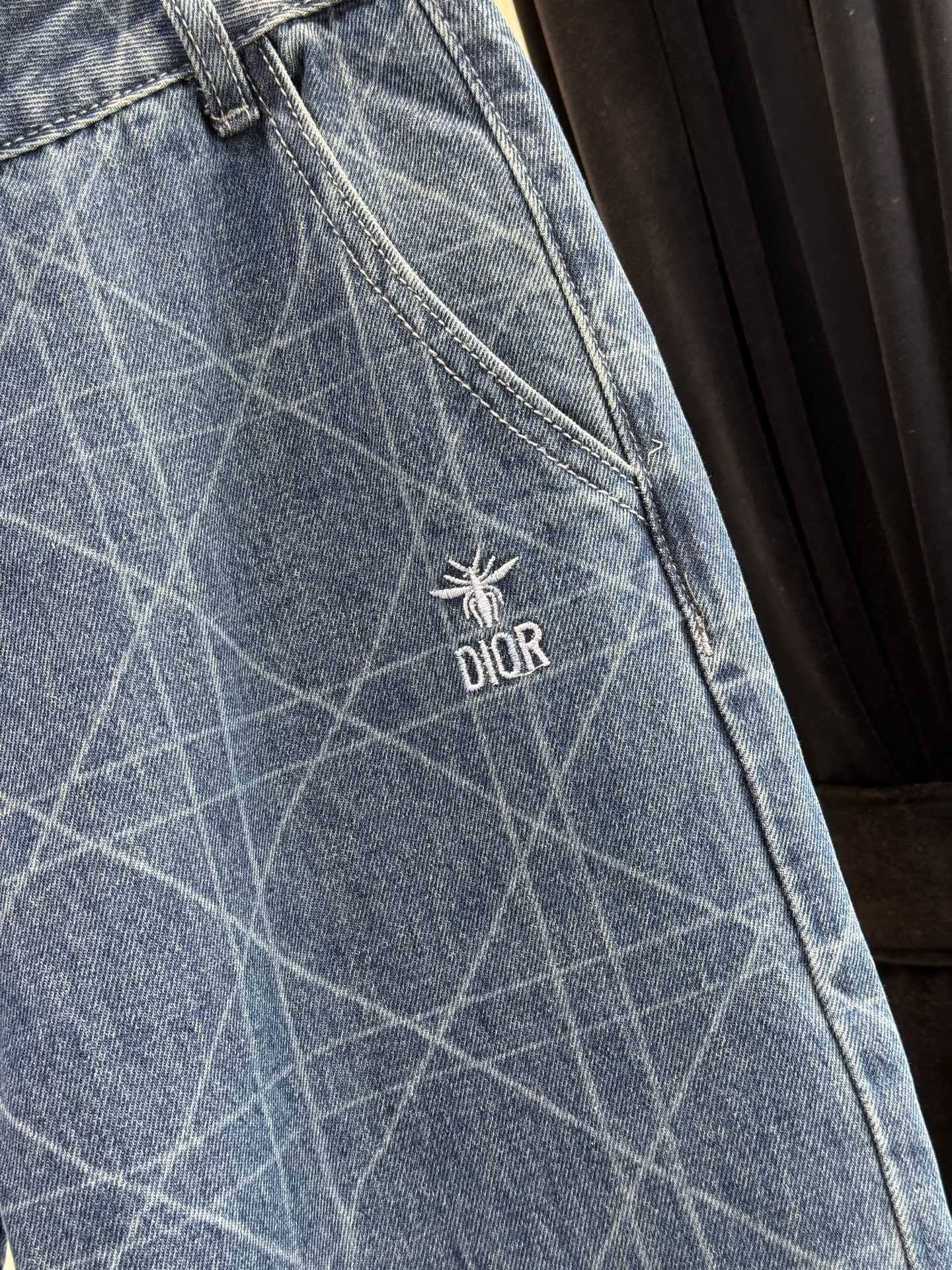 CD25ss 高品质 春夏新款洗水蓝牛仔裤🩵 非常春夏气息的蓝色洗水 上身简直不要太好看 彰显年轻有活力