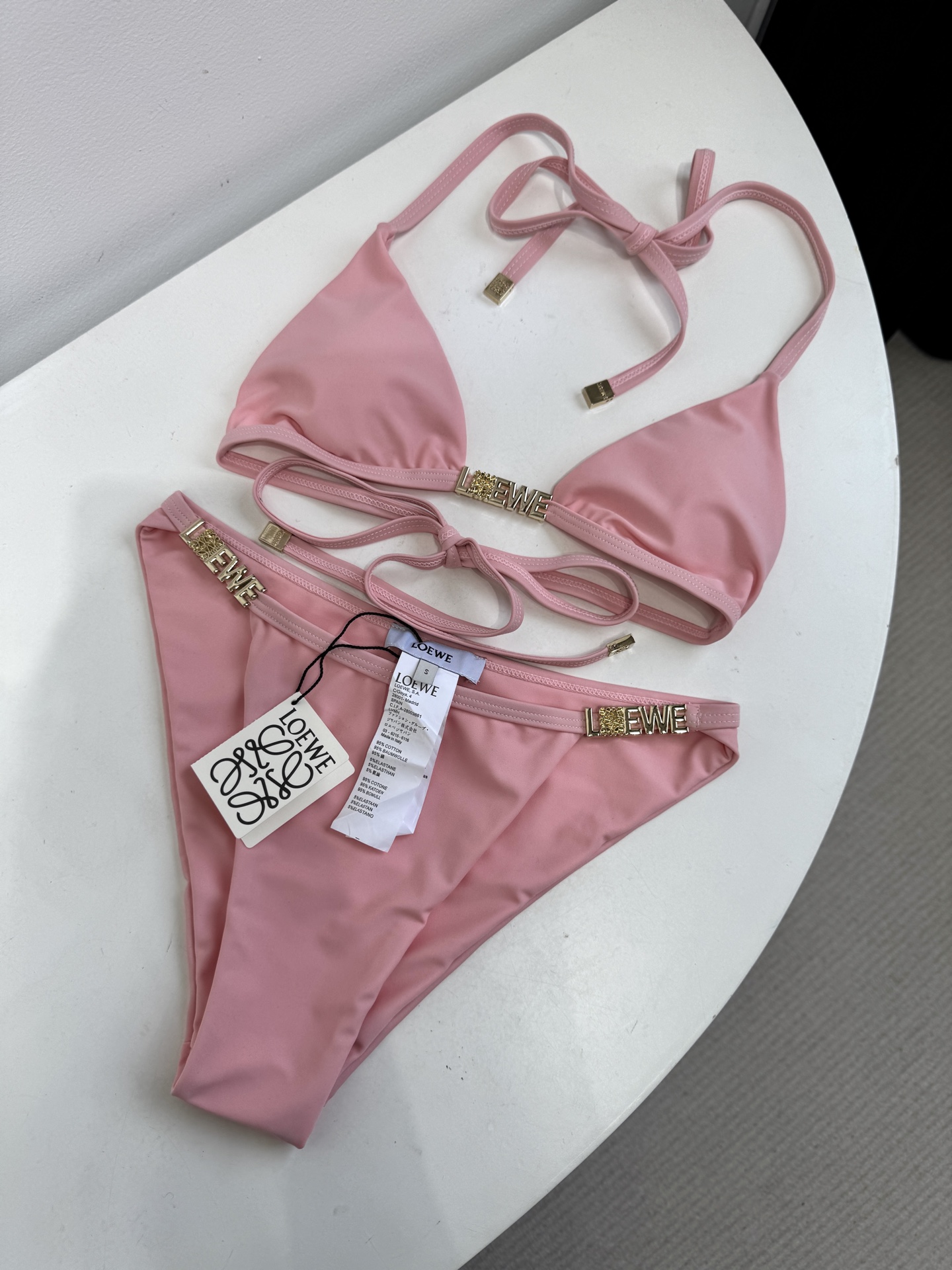 Women's Clothes Style Black Swimsuit Lookbook Reference image 2