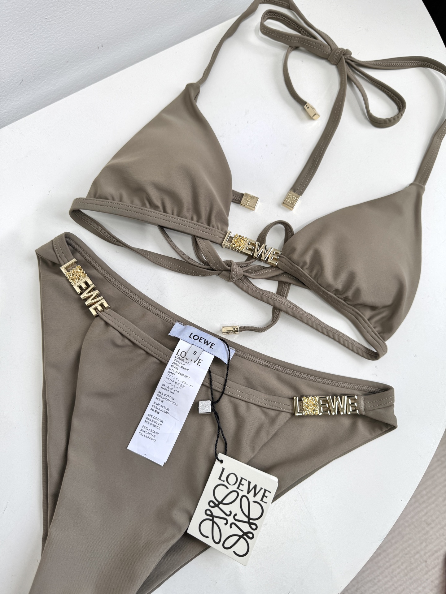 Women's Clothes Style Black Swimsuit Clothing Swimsuit detail image 3 from source 776740