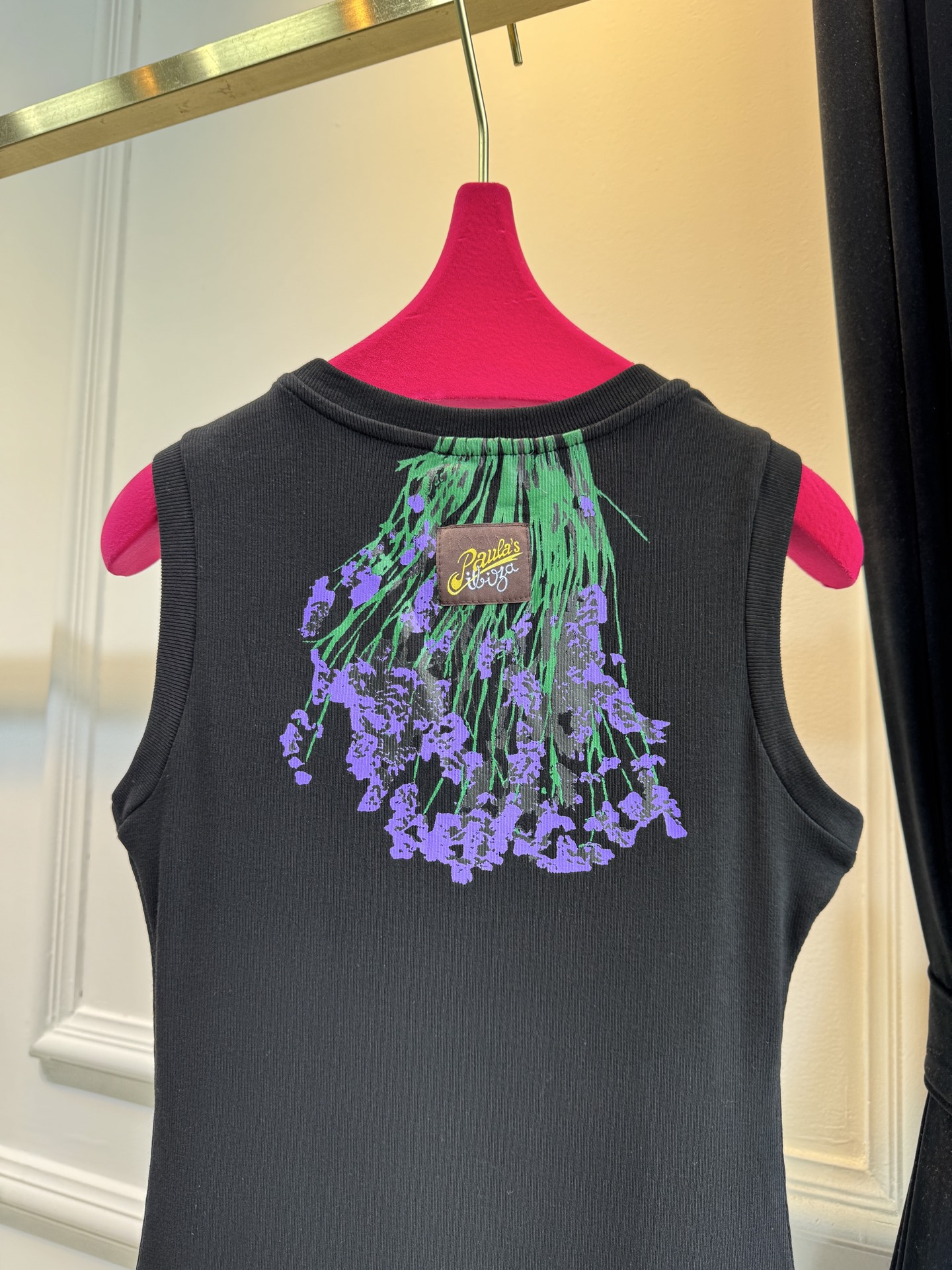  loe25ss薰衣草印花背心连衣裙 巨凸显气质的一款单品，高订弹力面料，完美身材呈现 裙装是季节给女孩