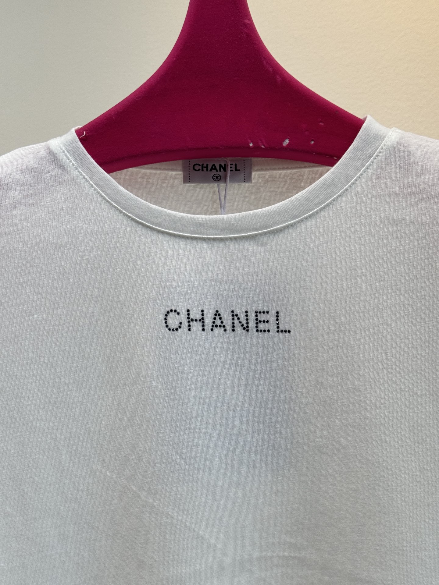 独家首发 chan*新款烫钻袖口撞色粉色棉质打底长袖
t恤上衣，简约时髦洋气，小众别致气质修身显瘦，氛围