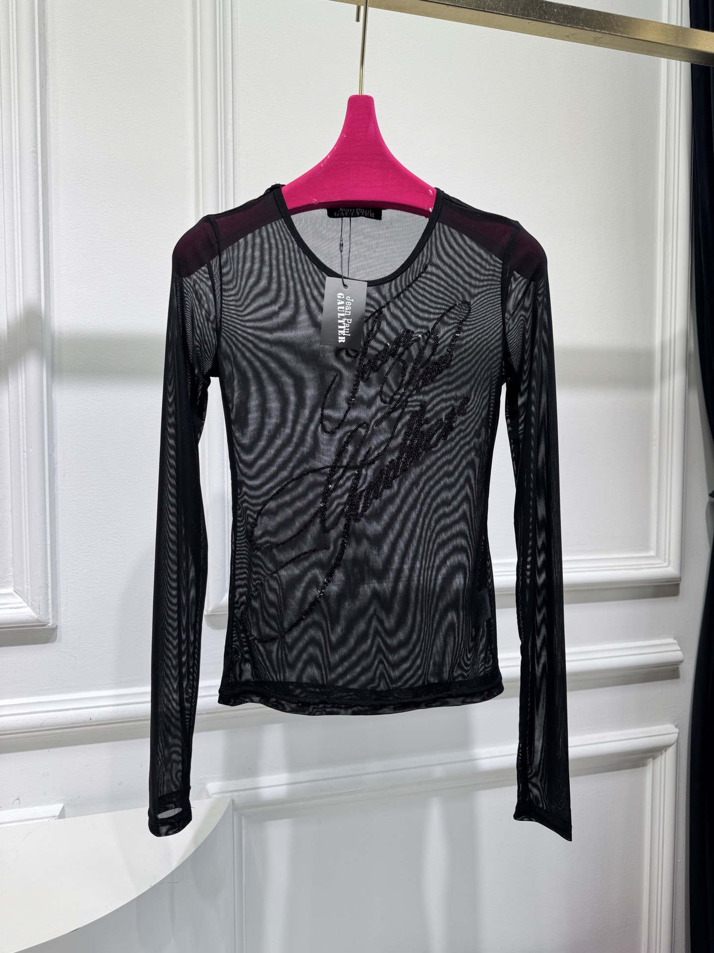 Jean Paul Gaultier 珠片透视打底衫 辣妹风～
尺码：sml，。
颜色：黑咖