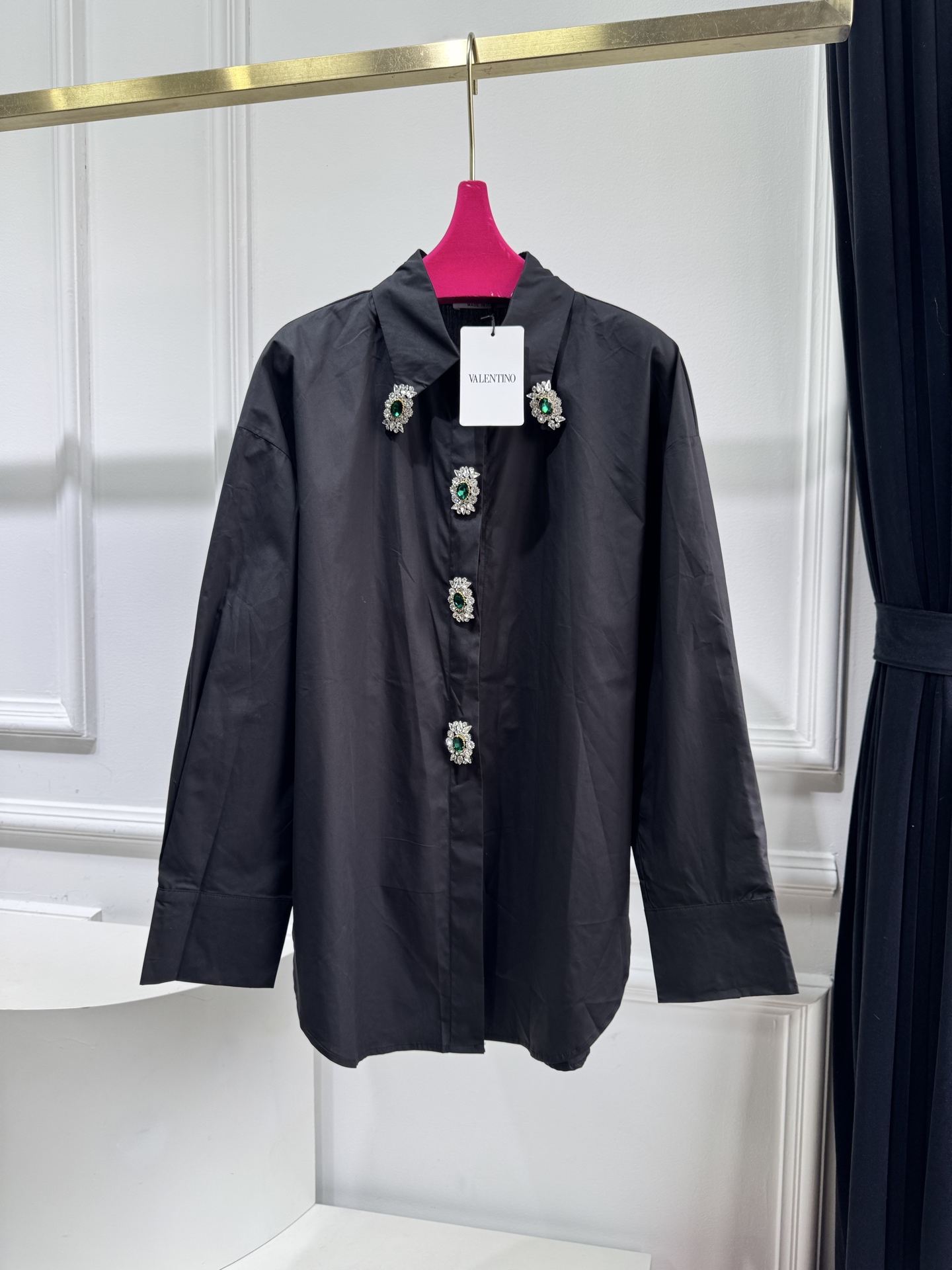 VLTN 最新款💎钻石衬衫🤍低调奢华立体剪裁 精简线条感设计 高贵典雅又尽显温柔知性的气质 进口特殊材质