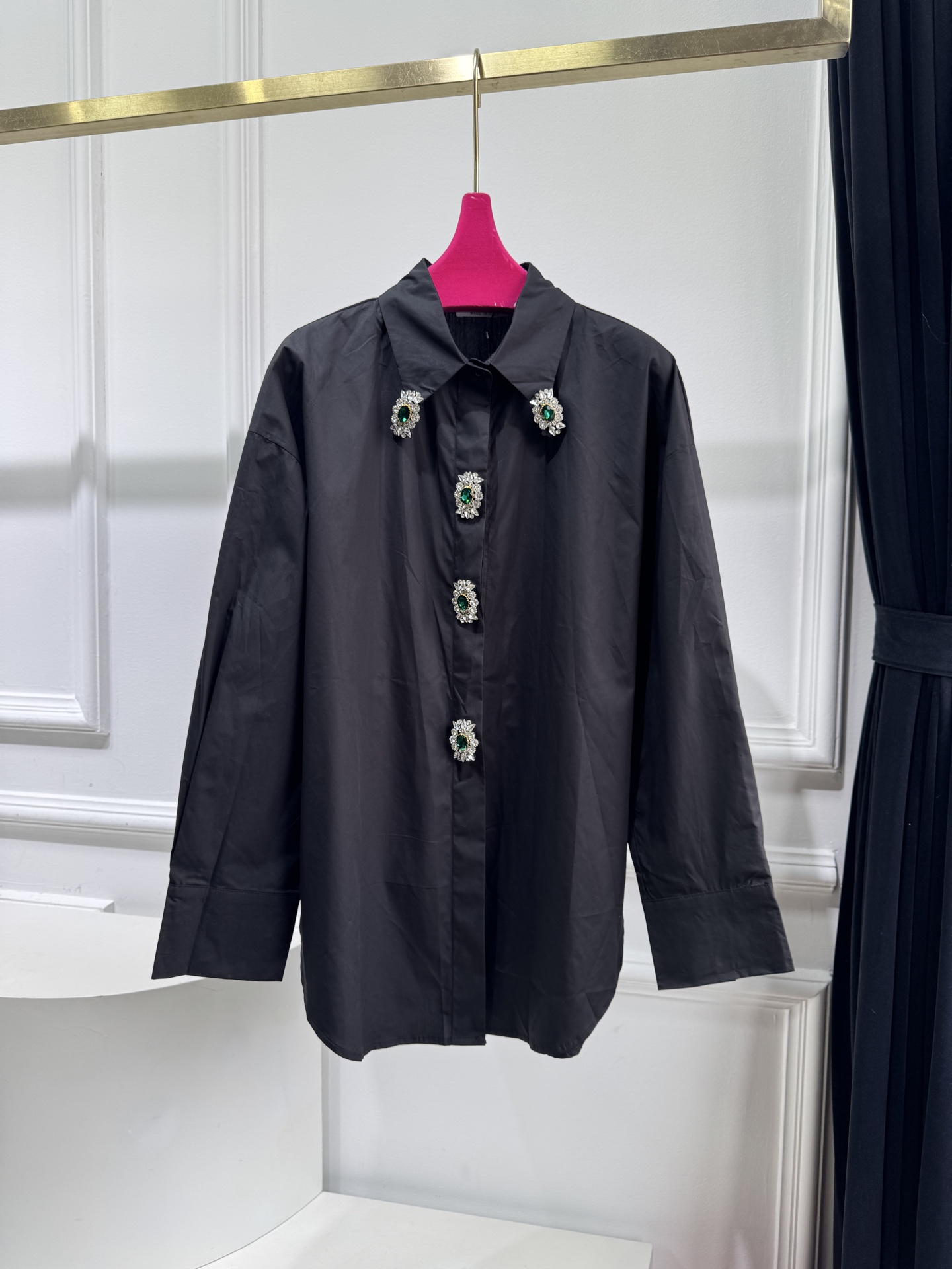 VLTN 最新款💎钻石衬衫🤍低调奢华立体剪裁 精简线条感设计 高贵典雅又尽显温柔知性的气质 进口特殊材质