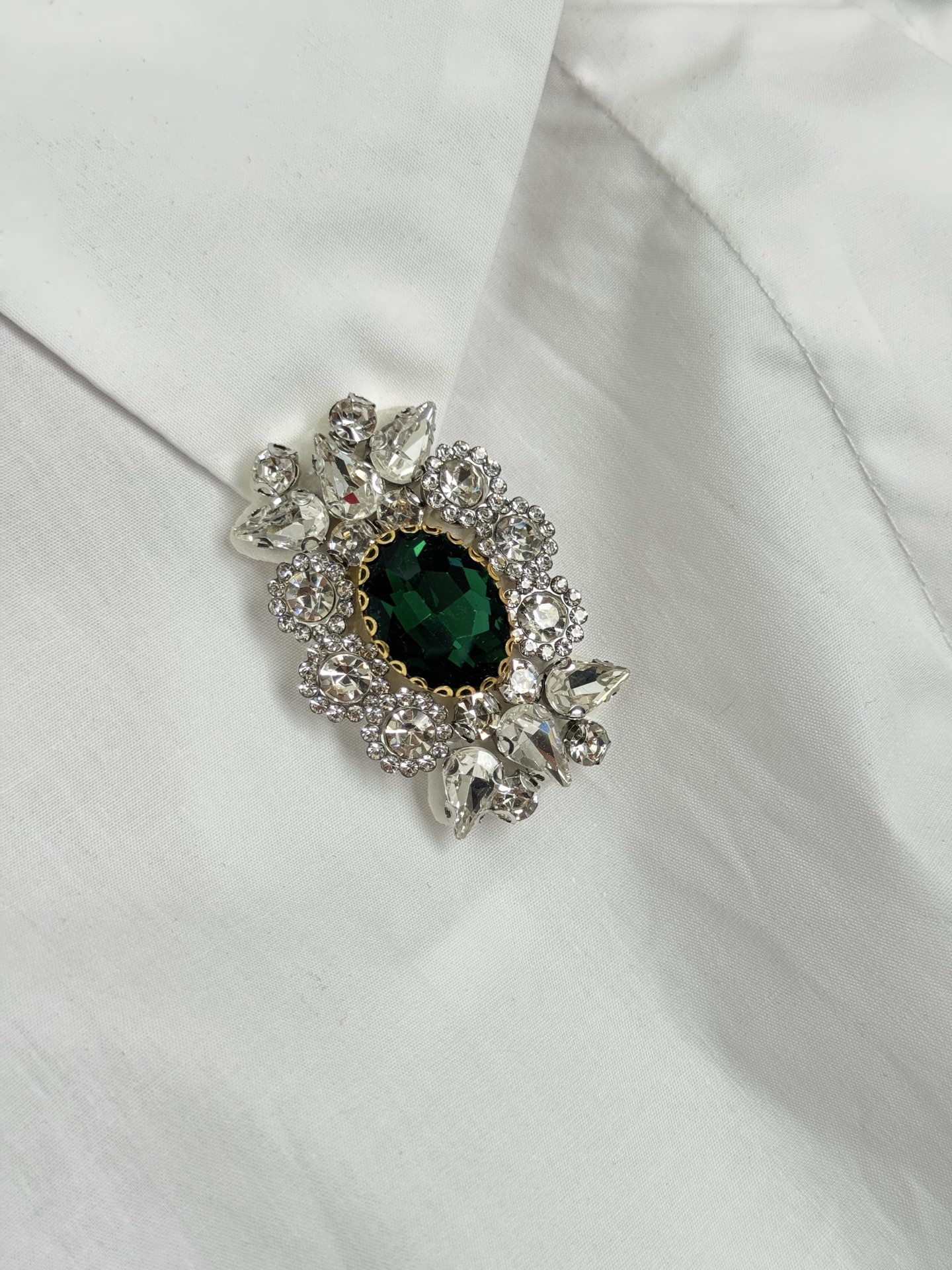 VLTN 最新款💎钻石衬衫🤍低调奢华立体剪裁 精简线条感设计 高贵典雅又尽显温柔知性的气质 进口特殊材质