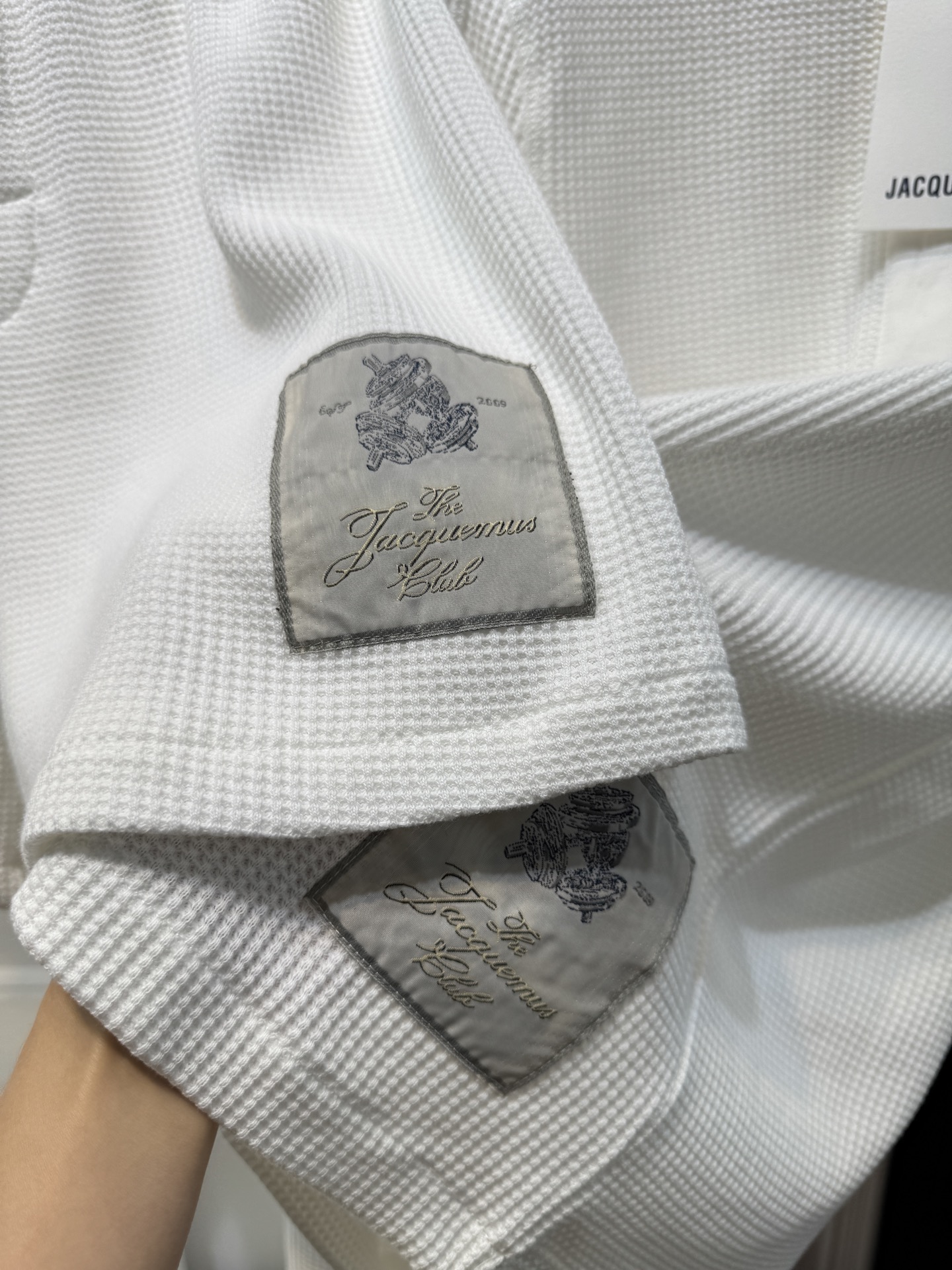 jacquemu*华夫格针织套装，长袖➕短裤➕包装袋不建议机洗采用的是针织面料，针织面料具有柔软、透气且