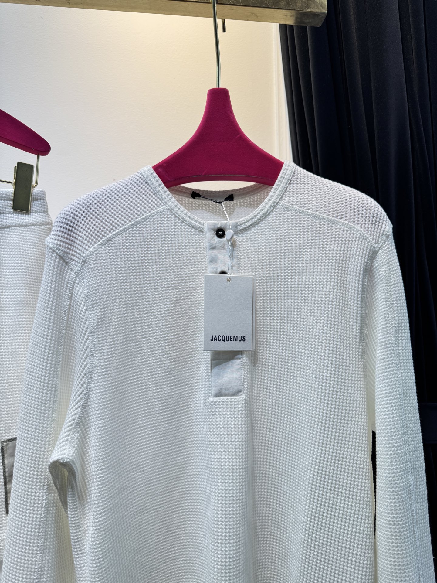 jacquemu*华夫格针织套装，长袖➕短裤➕包装袋不建议机洗采用的是针织面料，针织面料具有柔软、透气且