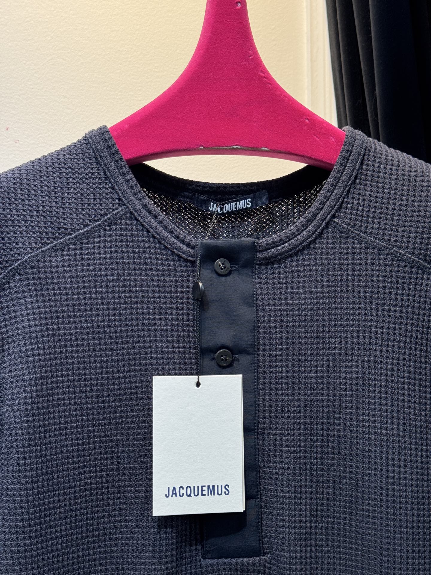 jacquemu*华夫格针织套装，长袖➕短裤➕包装袋不建议机洗采用的是针织面料，针织面料具有柔软、透气且