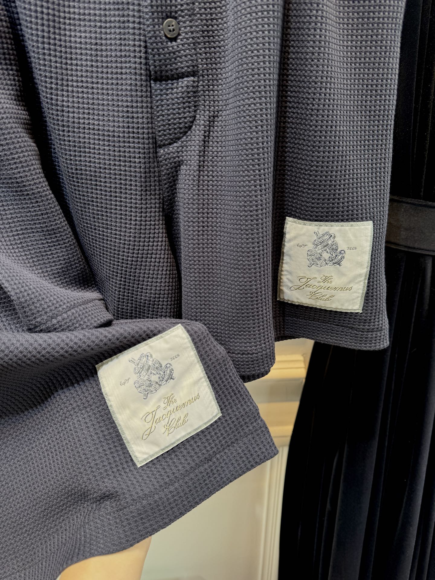 jacquemu*华夫格针织套装，长袖➕短裤➕包装袋不建议机洗采用的是针织面料，针织面料具有柔软、透气且