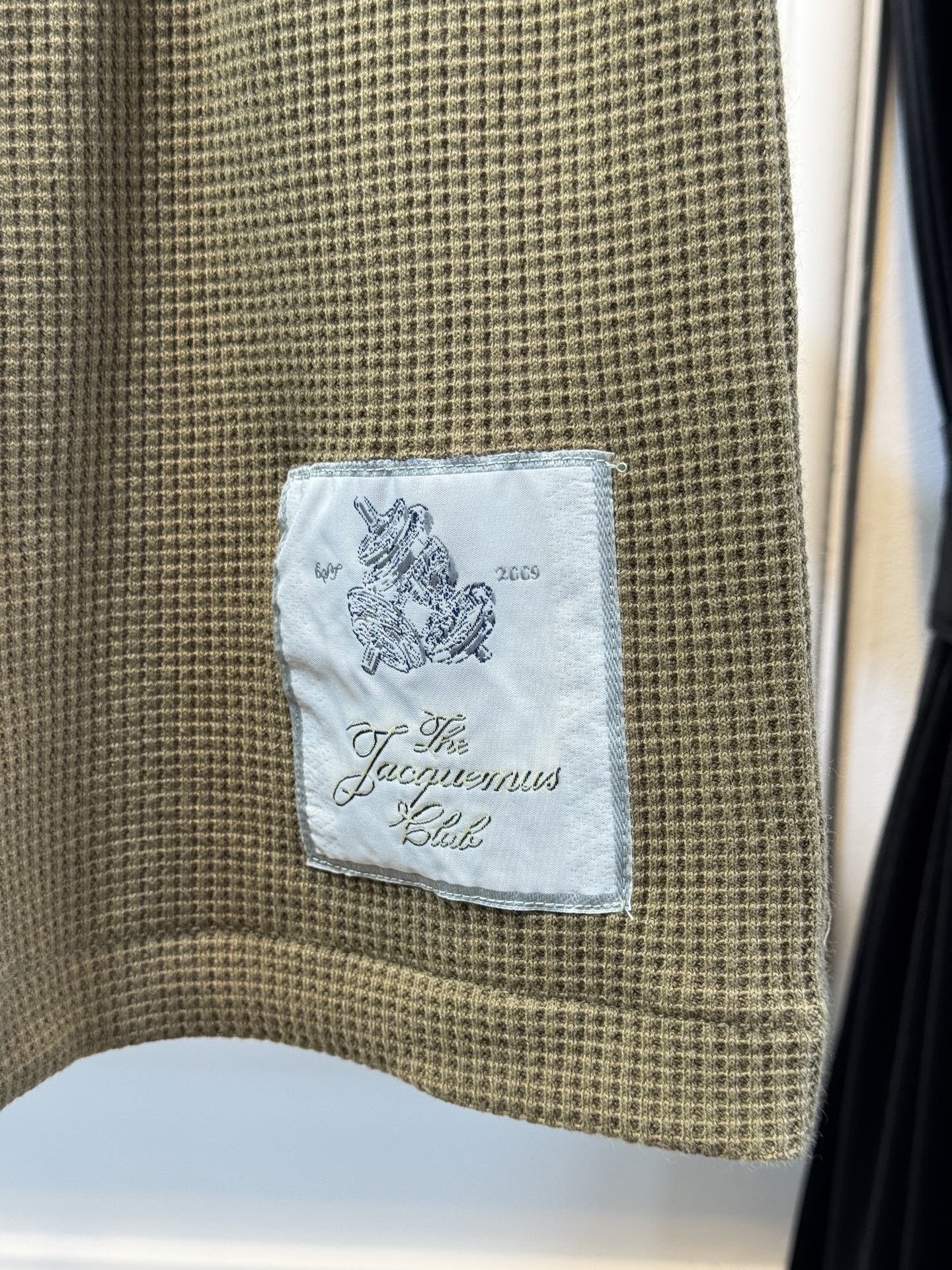 jacquemu*华夫格针织套装，长袖➕短裤➕包装袋不建议机洗采用的是针织面料，针织面料具有柔软、透气且