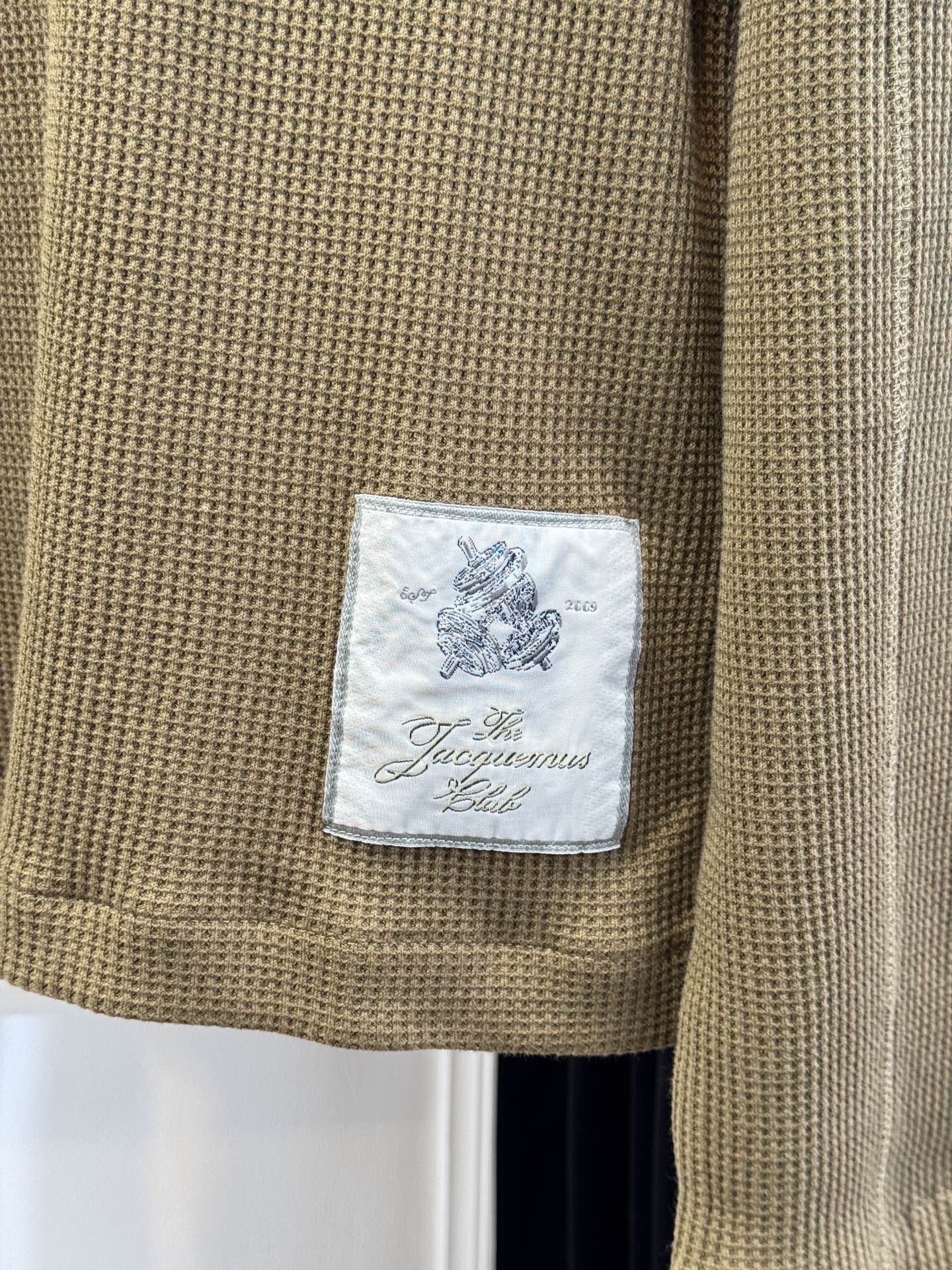 jacquemu*华夫格针织套装，长袖➕短裤➕包装袋不建议机洗采用的是针织面料，针织面料具有柔软、透气且