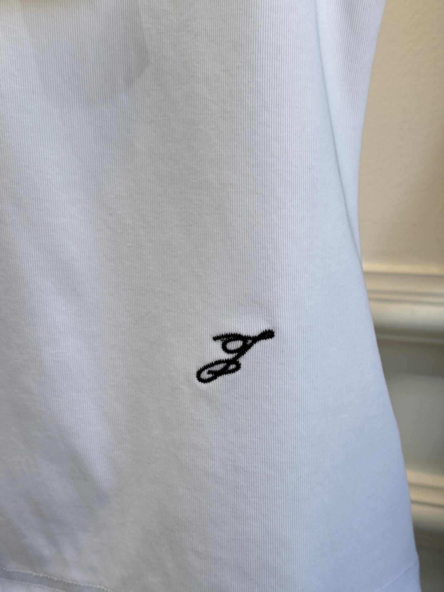 JACQUEMUS背心简约设计+品牌刺绣Logo，辨识度超高！高品质棉质面料，柔软亲肤，夏天穿超舒服 显