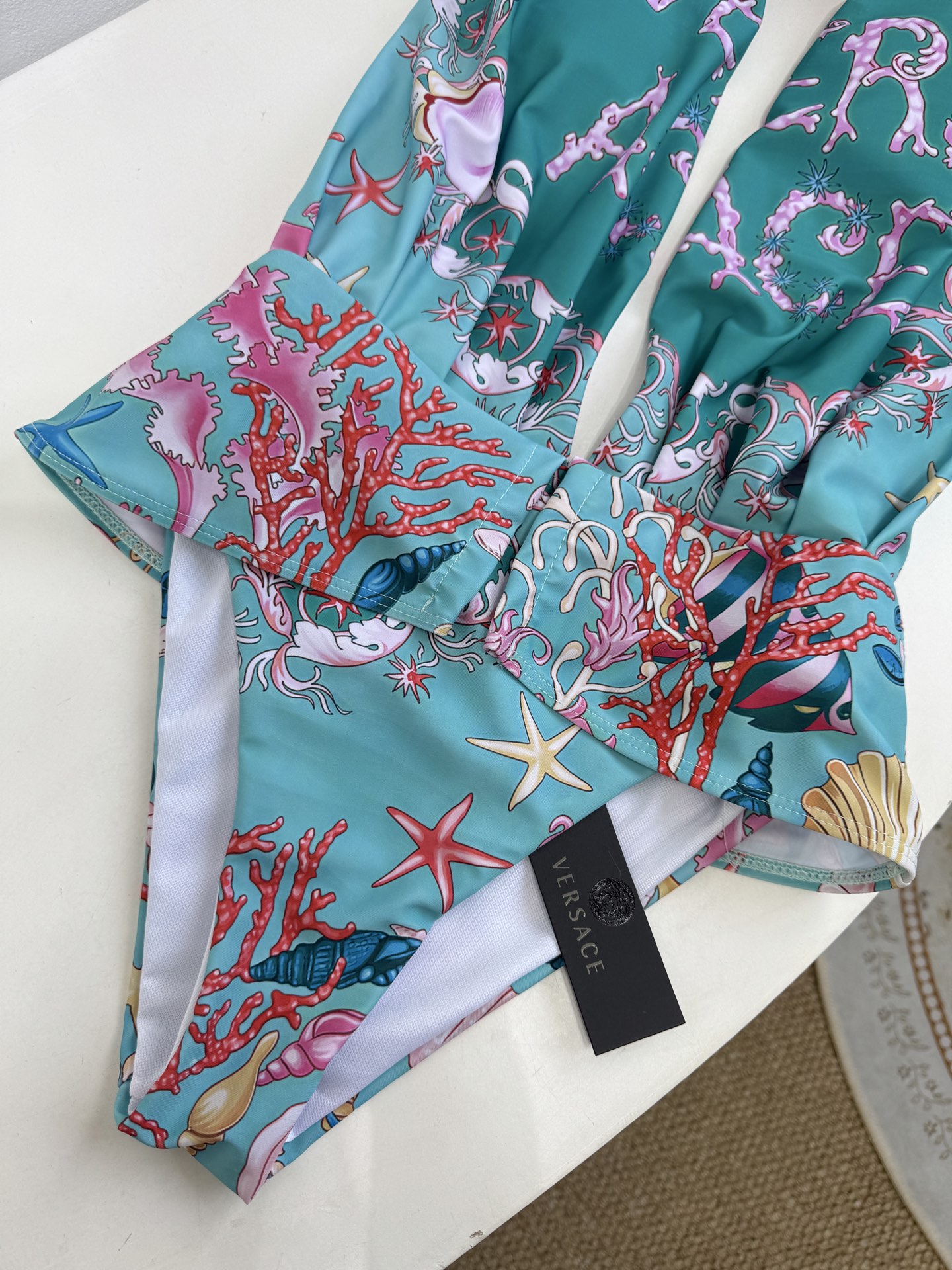 Versa*挂脖束腰连体泳衣⚠️所有泳衣不接受任何理由退换⚠️通体覆盖Trésor De La Mer印