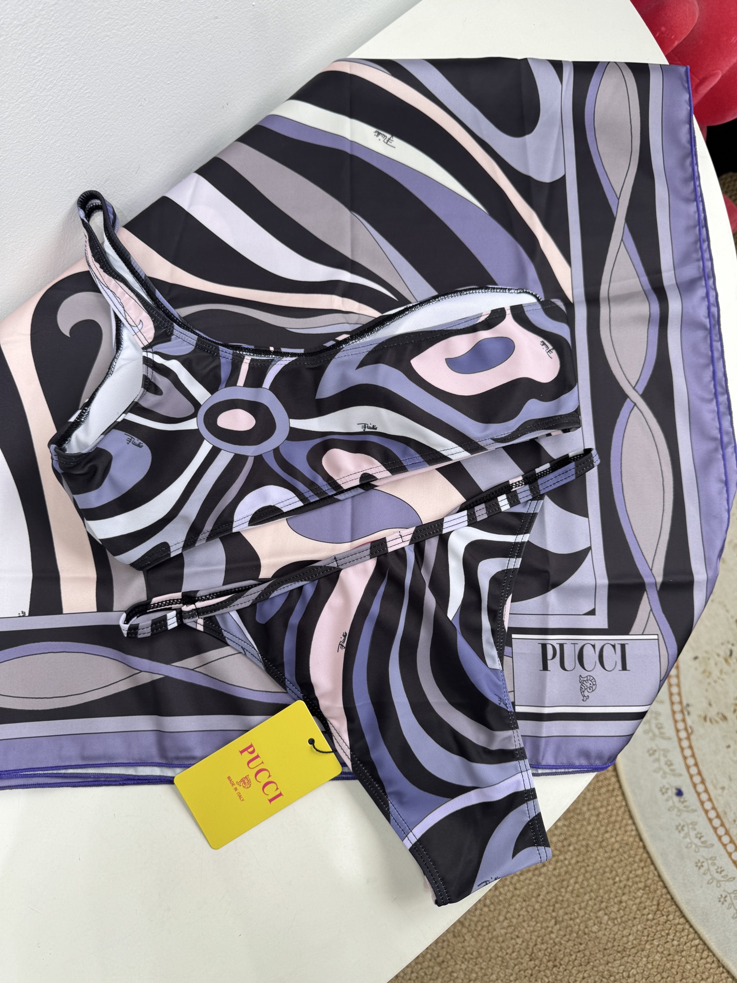 Pucci Iride 印花度假泳衣套装（单肩比基尼+真丝方巾3件套，不拆分卖⚠️所有泳衣拒绝任何理由退