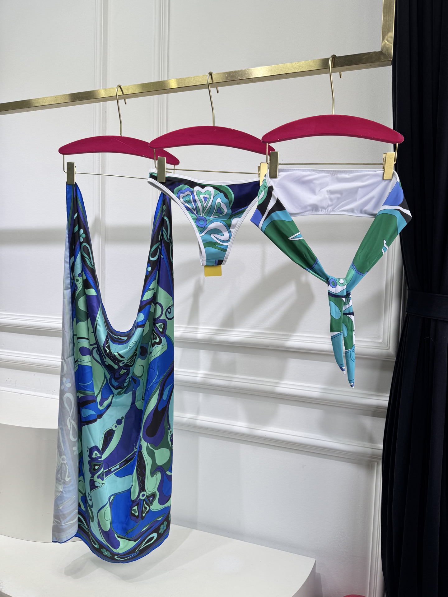 Pucci Iride 印花度假泳衣套装（抹胸比基尼+真丝方巾，3件套不拆分卖⚠️所有泳衣拒绝任何理由退