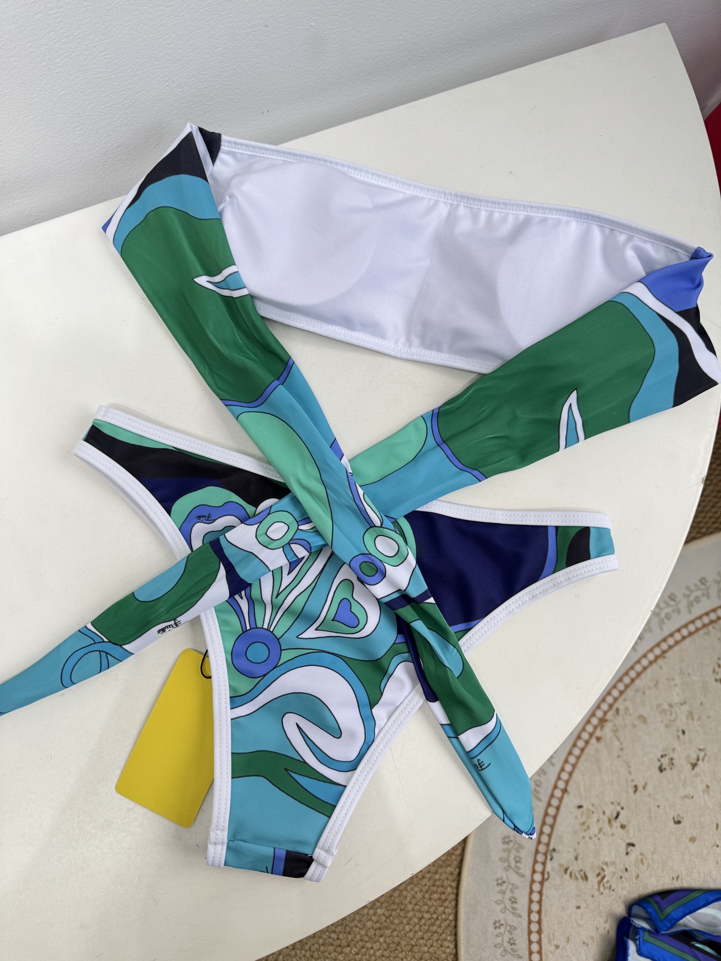 Pucci Iride 印花度假泳衣套装（抹胸比基尼+真丝方巾，3件套不拆分卖⚠️所有泳衣拒绝任何理由退