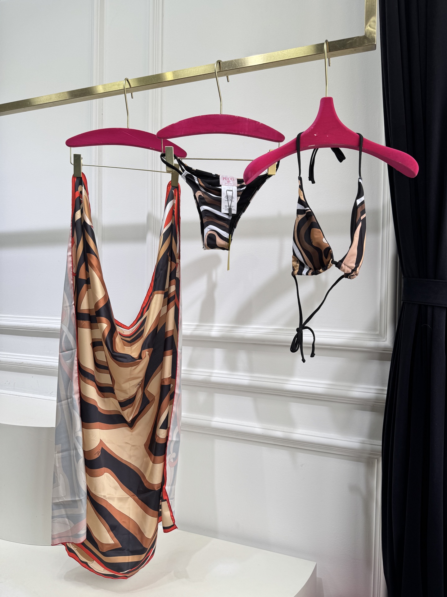 Pucci Marmo 印花度假泳衣套装（挂脖比基尼+真丝方巾，3件套不拆分卖⚠️所有泳衣拒绝任何理由退