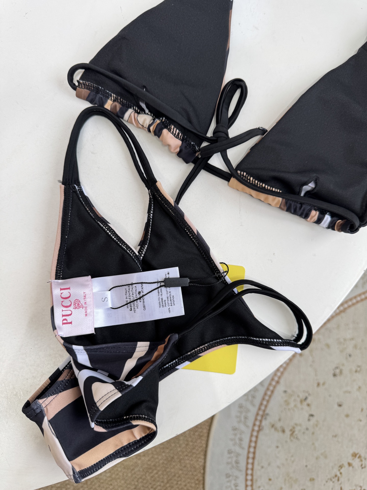 Pucci Marmo 印花度假泳衣套装（挂脖比基尼+真丝方巾，3件套不拆分卖⚠️所有泳衣拒绝任何理由退