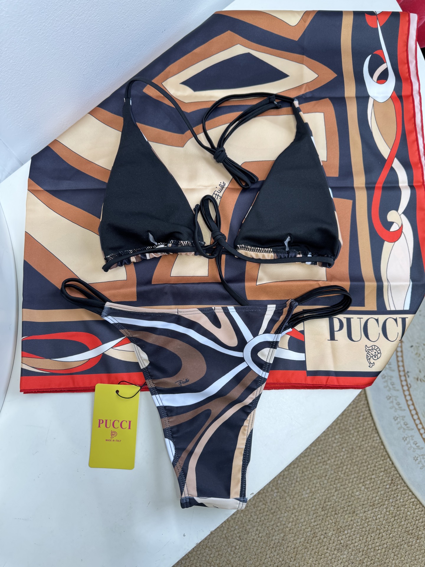 Pucci Marmo 印花度假泳衣套装（挂脖比基尼+真丝方巾，3件套不拆分卖⚠️所有泳衣拒绝任何理由退