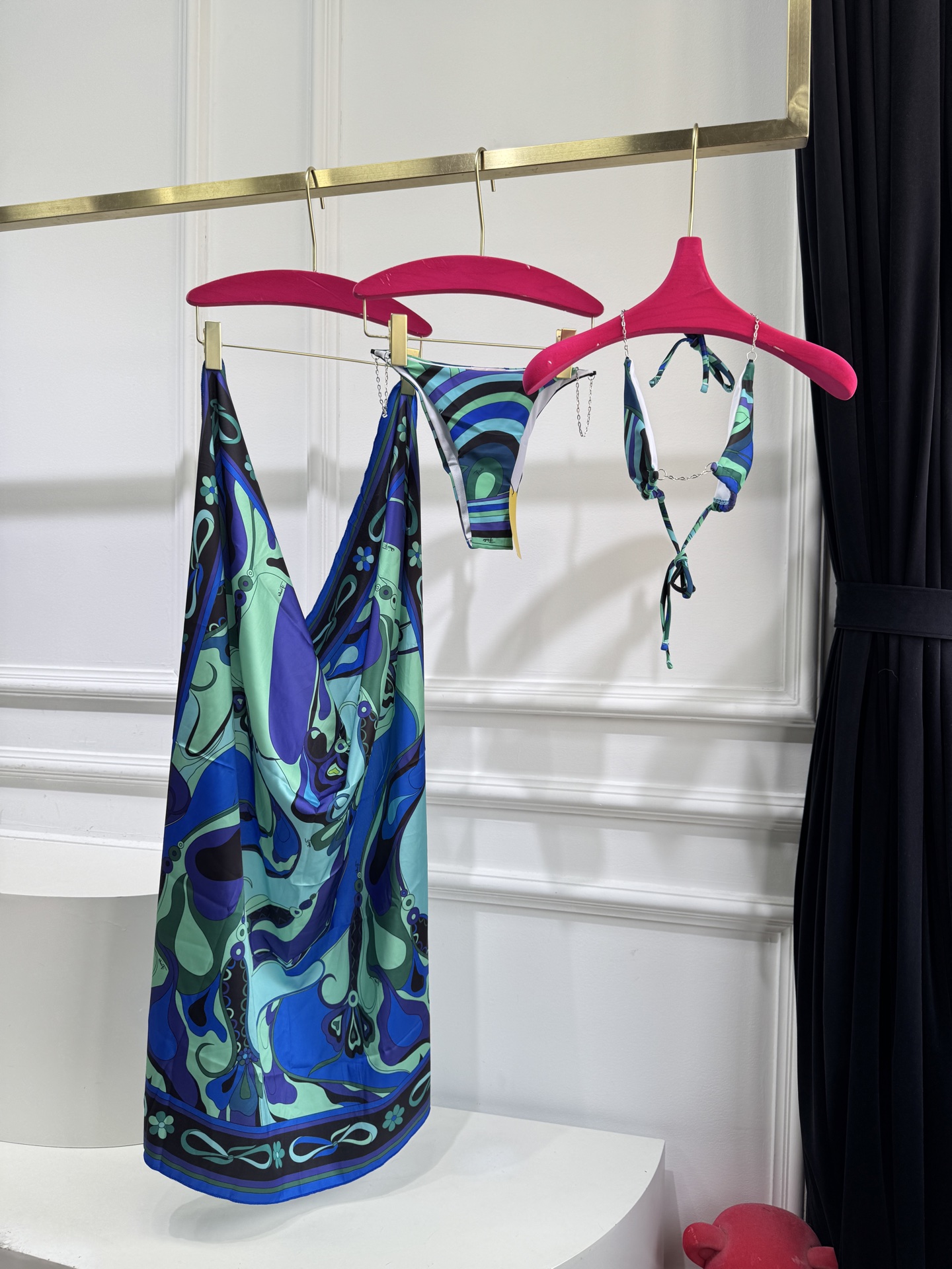 Pucci Iride 印花度假泳衣套装（金属链比基尼+真丝方巾，3件套不拆分卖⚠️所有泳衣拒绝任何理由