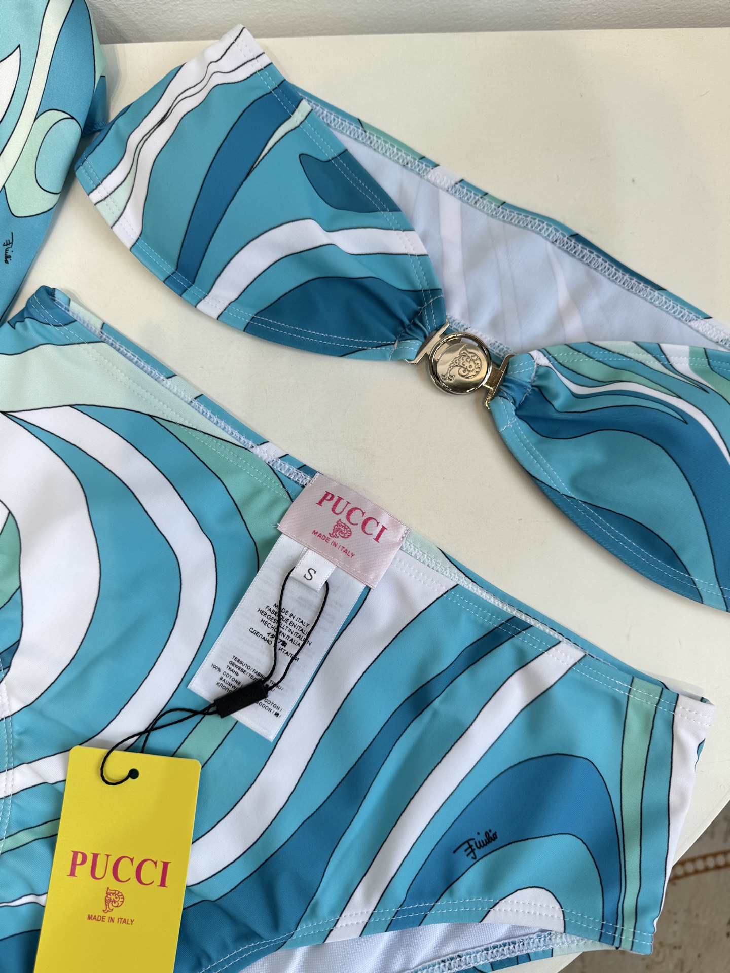 Pucci 经典印花比基尼泳衣（丝巾➕泳衣⚠️所有泳衣拒绝任何理由退换🌊采用了最经典的抽象波浪/大理石纹