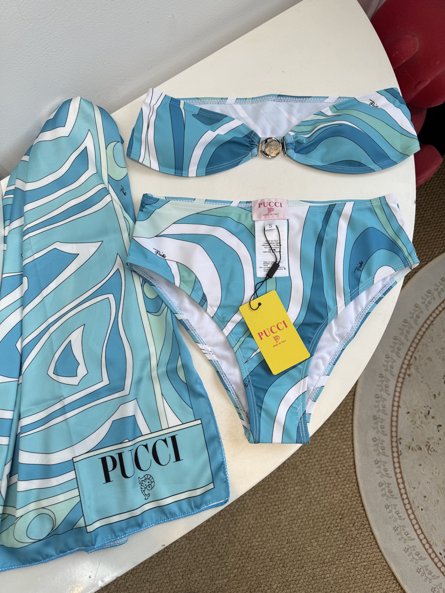 Pucci 经典印花比基尼泳衣（丝巾➕泳衣⚠️所有泳衣拒绝任何理由退换🌊采用了最经典的抽象波浪/大理石纹