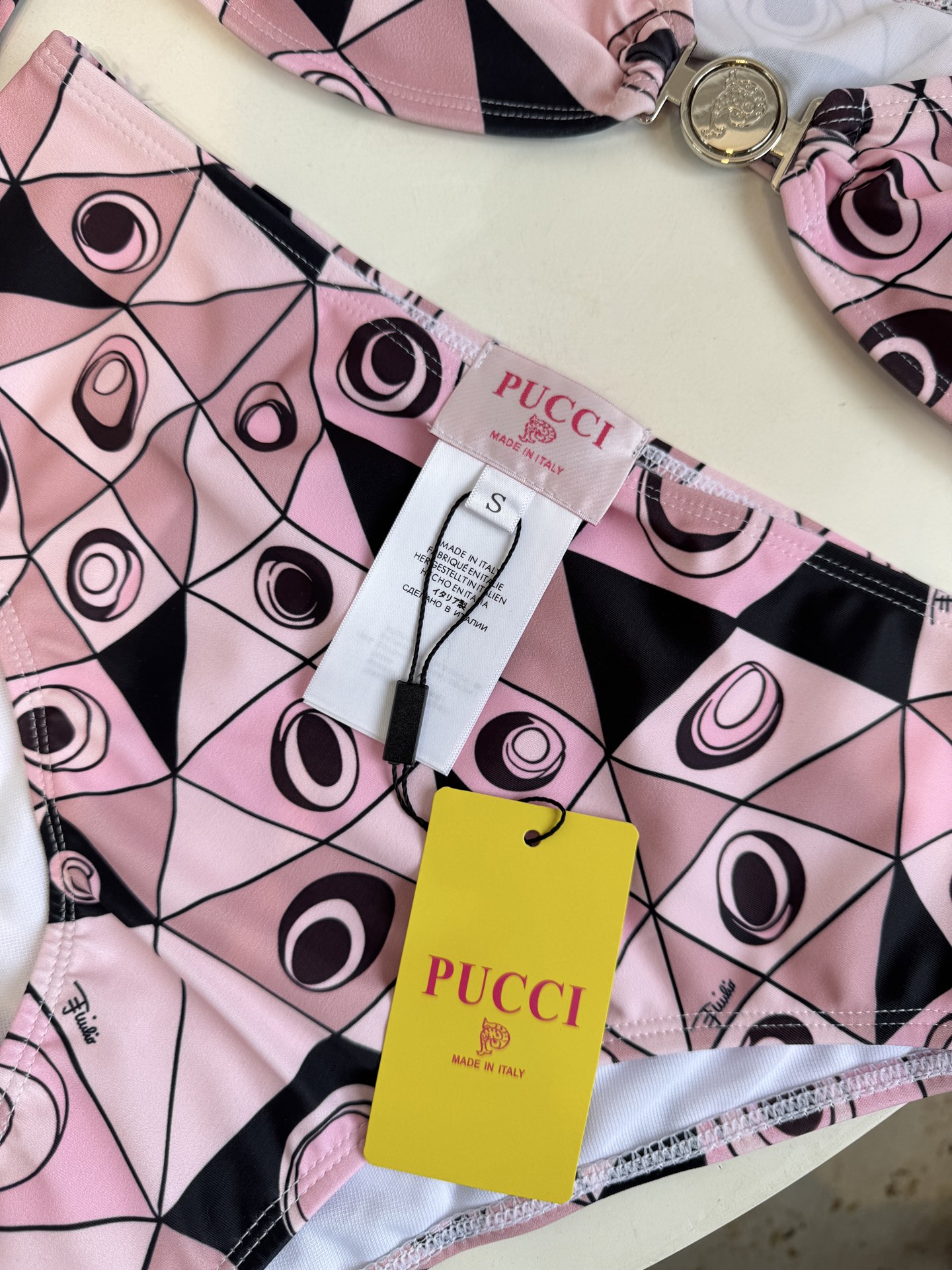 Pucci occhi 粉色几何印花比基尼泳衣⚠️所有泳衣拒绝任何理由退换采用经典的抽象几何印花，以柔和