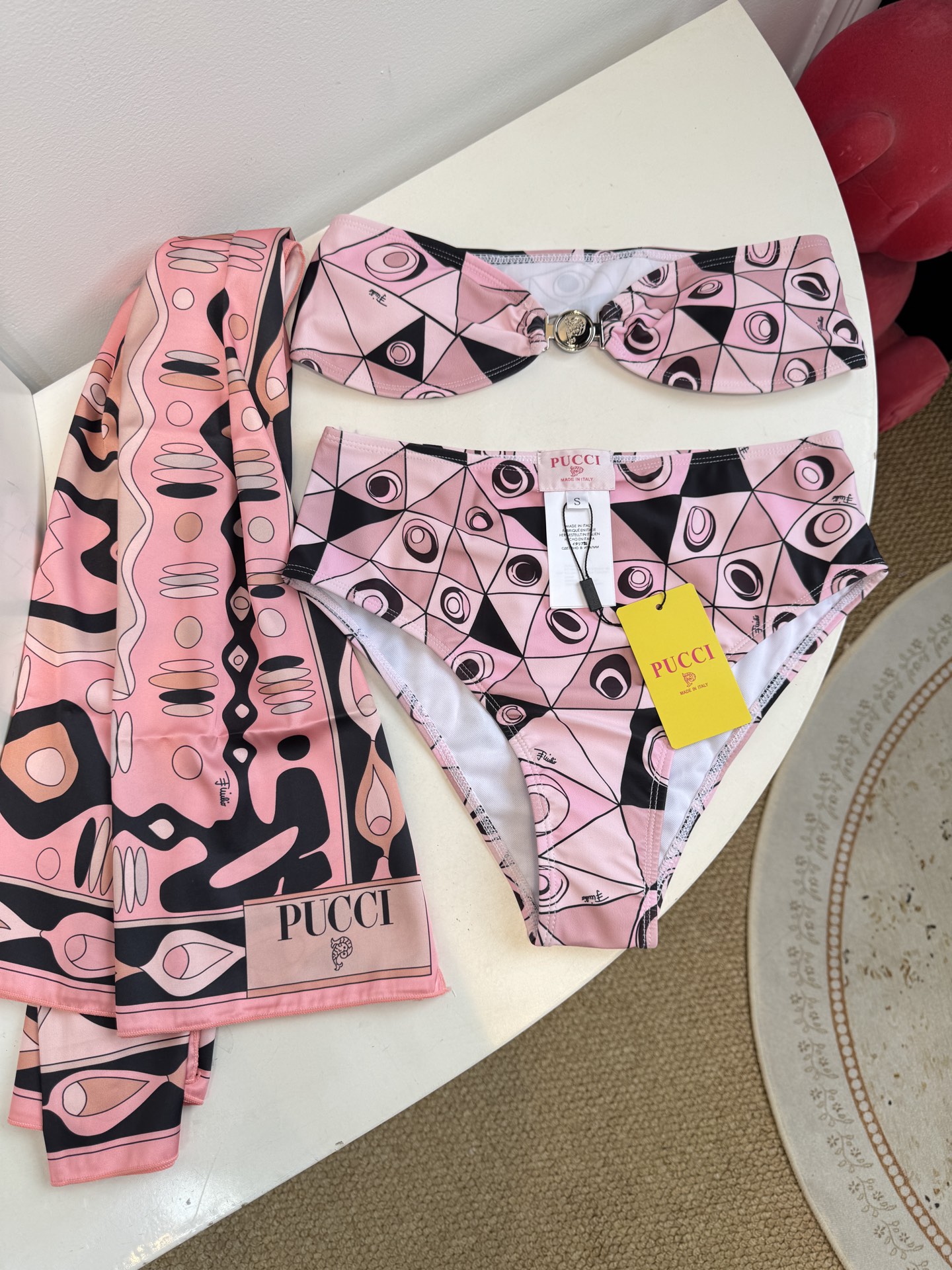 Pucci occhi 粉色几何印花比基尼泳衣⚠️所有泳衣拒绝任何理由退换采用经典的抽象几何印花，以柔和