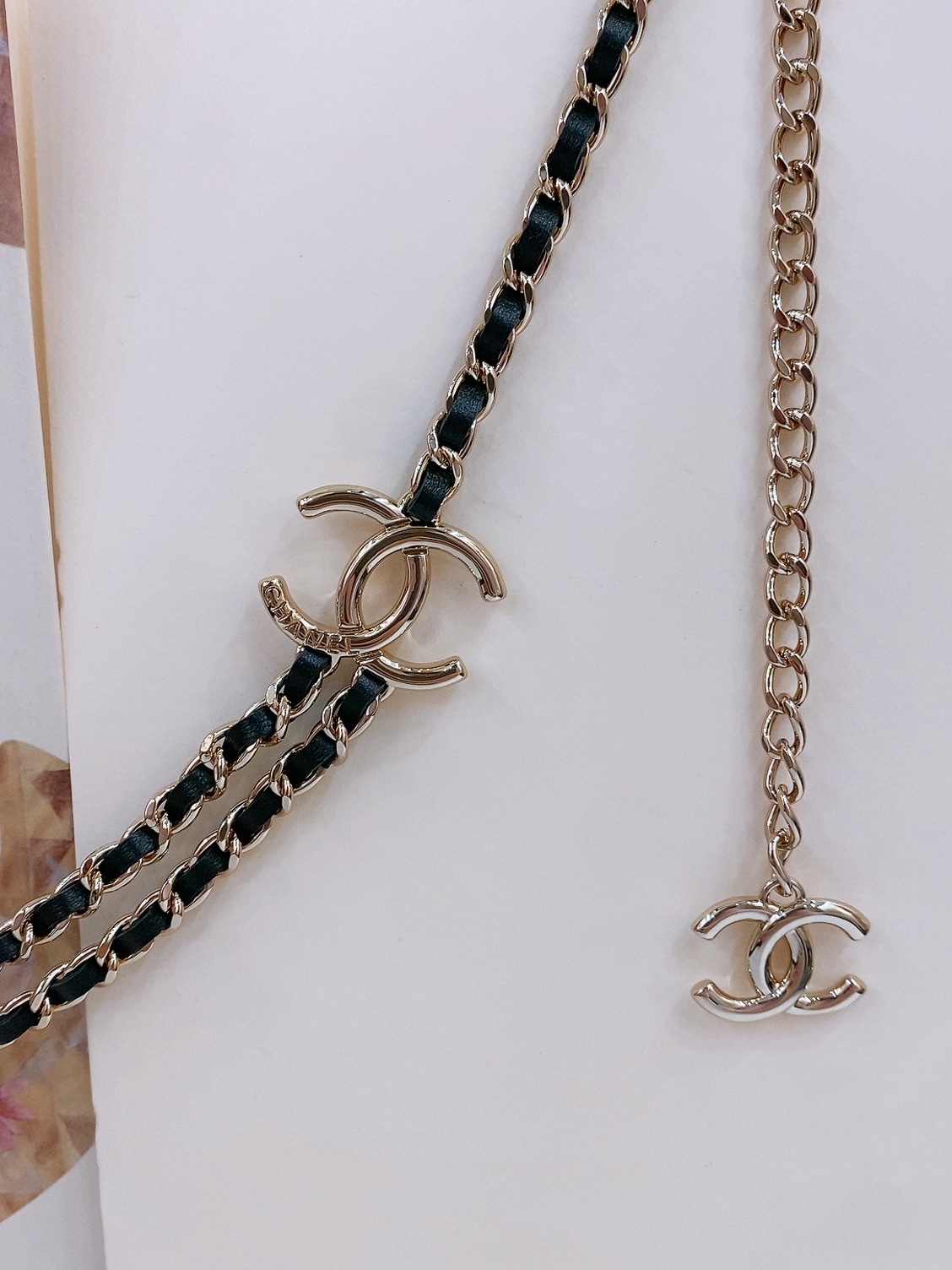 -chanel 25c金色金属、小牛皮 浅金、银 经典2色. 黄铜材质 重工手工腰链 精致（均码）