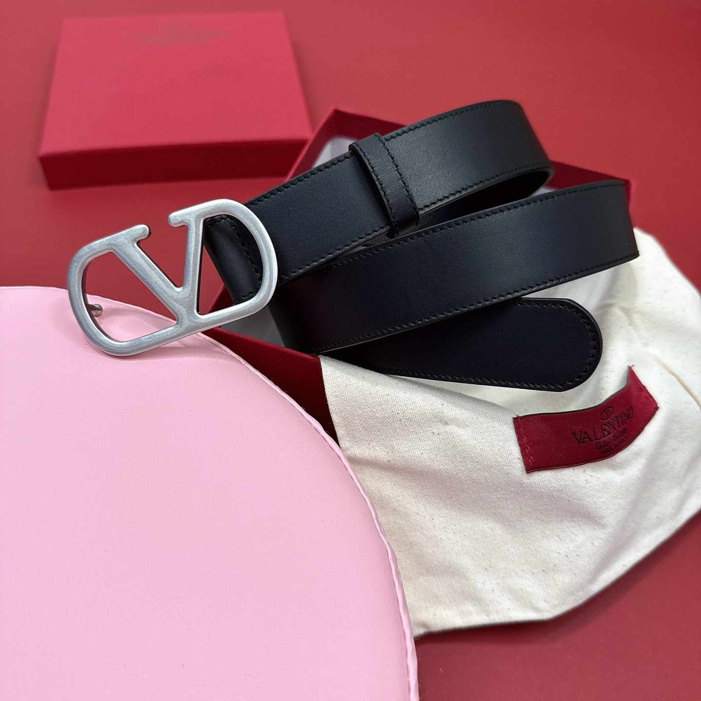 [Valentino Belts] Valentino VLOGOSIGNATURE Ancient gold buckle cowhide belt