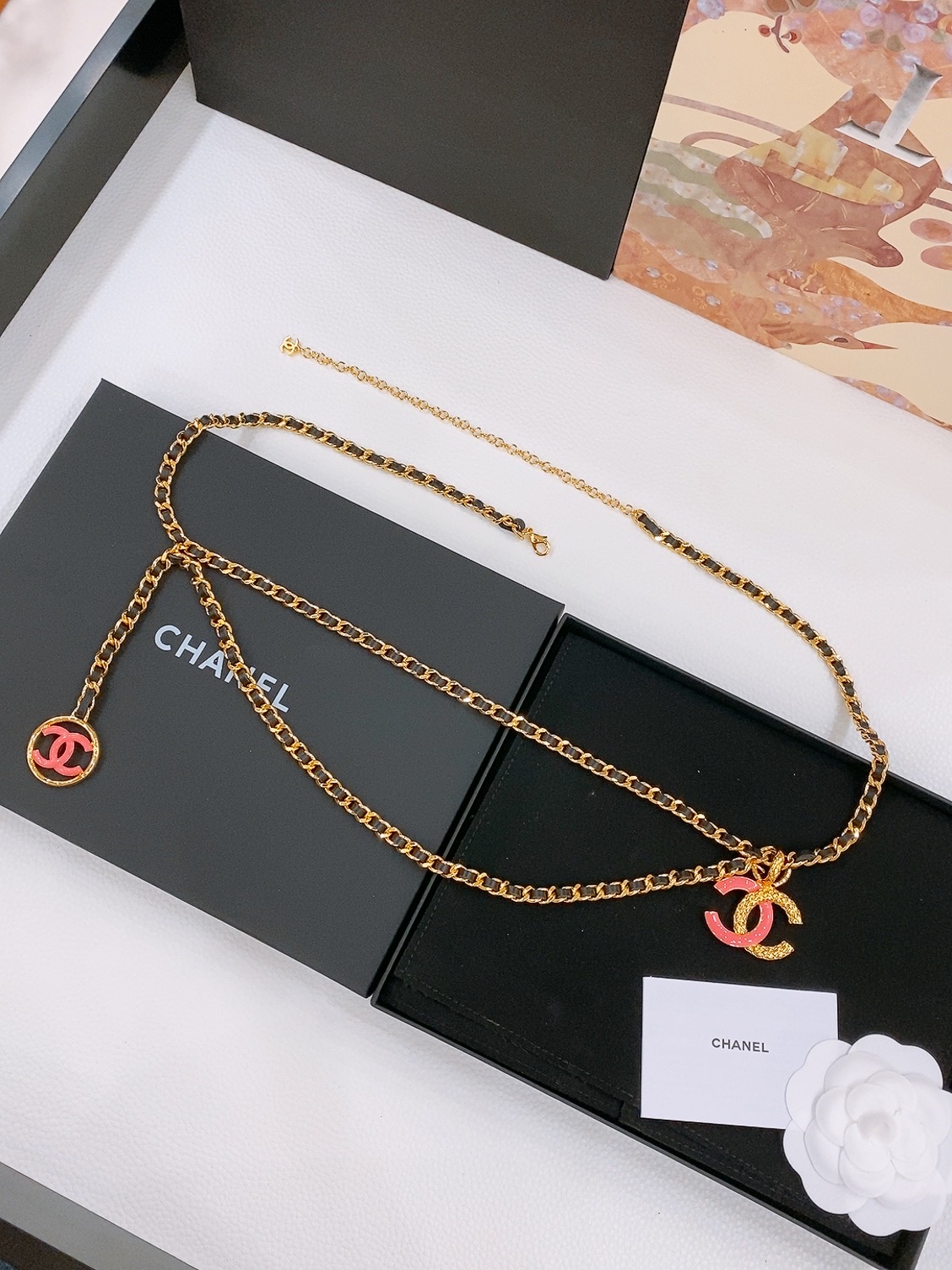 -Chanel  cc 树脂粉 与 白 黄铜金色金属 金属与菱格  小牛皮 不分码 随意调节尺寸扣环
