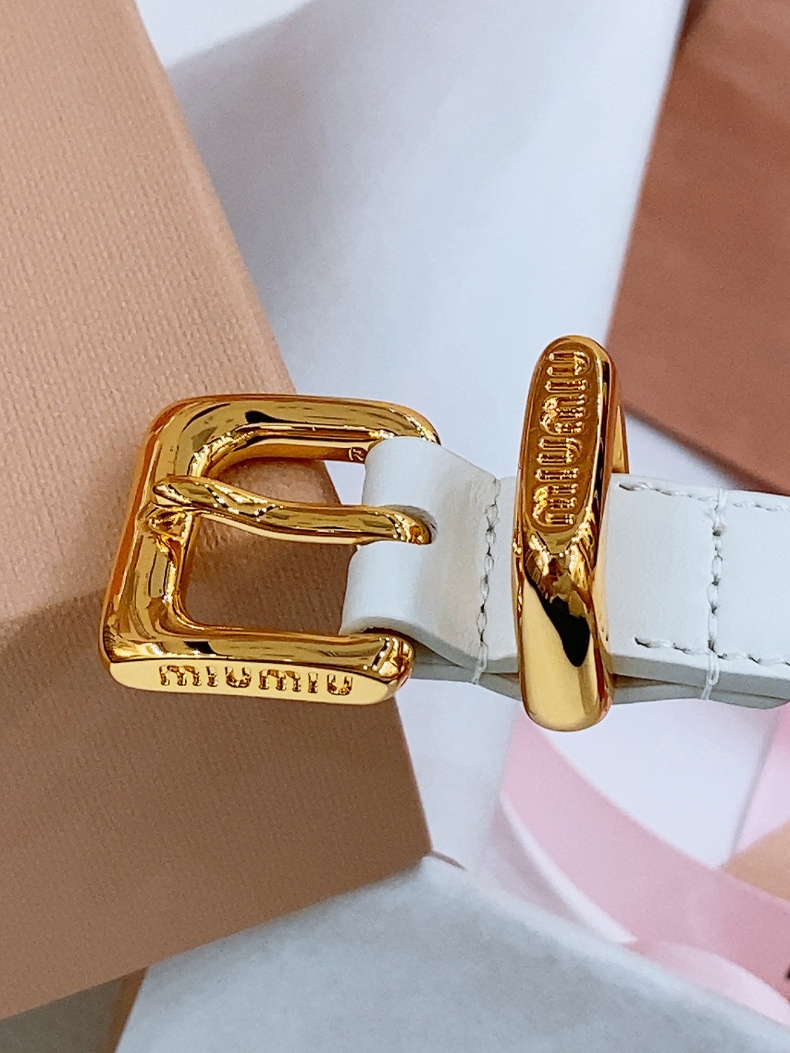 [Miu Miu Belts]Miumiu counter new styleThis leather belt is ideal for a chi