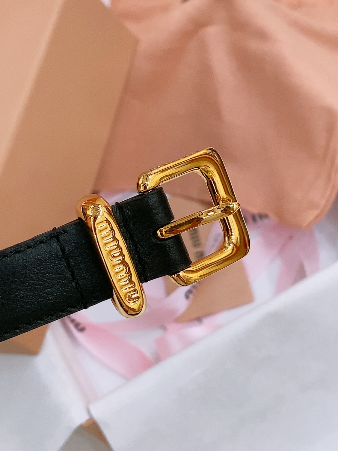 [Miu Miu Belts]Miumiu counter new styleThis leather belt is ideal for a chi