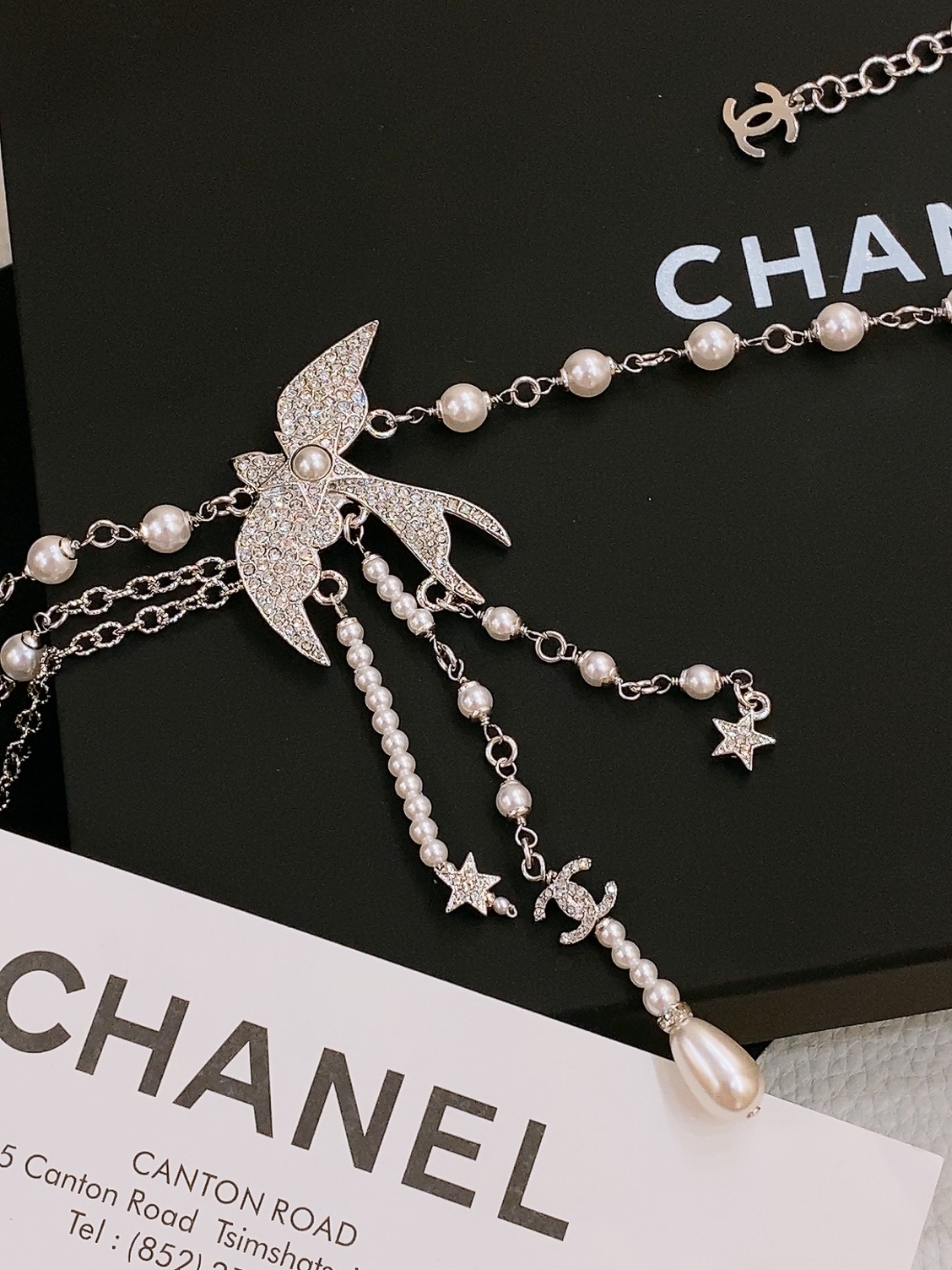 -Chanel 飞鸟belt  水钻 与 珍珠白 黄铜金属.精致银色系logo腰链 精致优雅 均码 
 