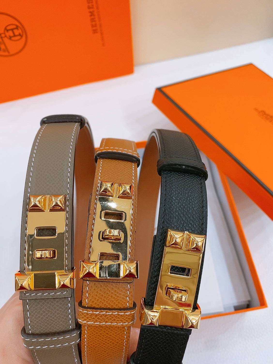 - H家 Madame小牛皮腰带 搭配镀金 镀银皮带扣 24毫米