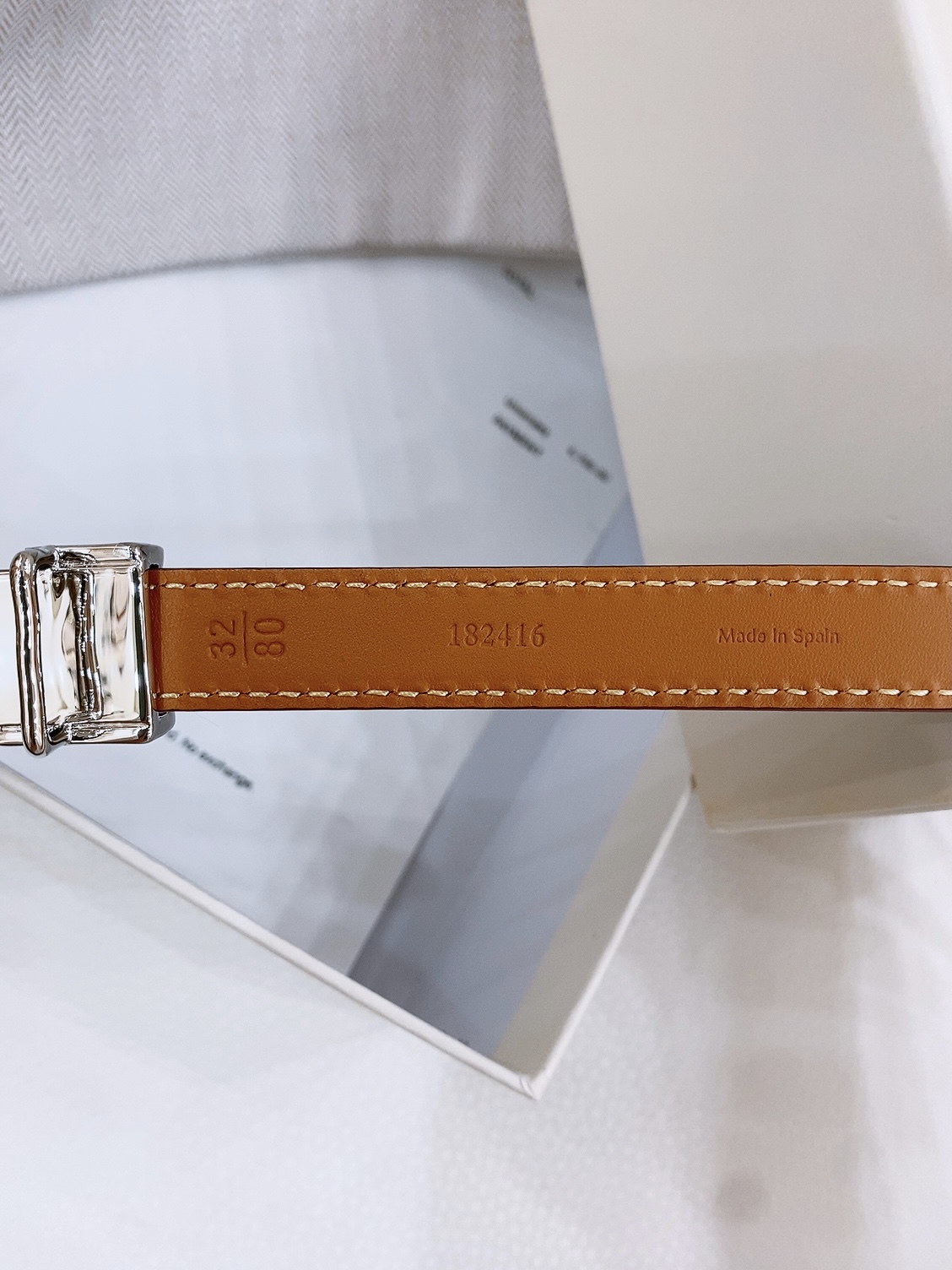 Loewe Smooth Cow Leather Belt with Metal Logo in Copper Gold, 1.5cm Width - 图片 5