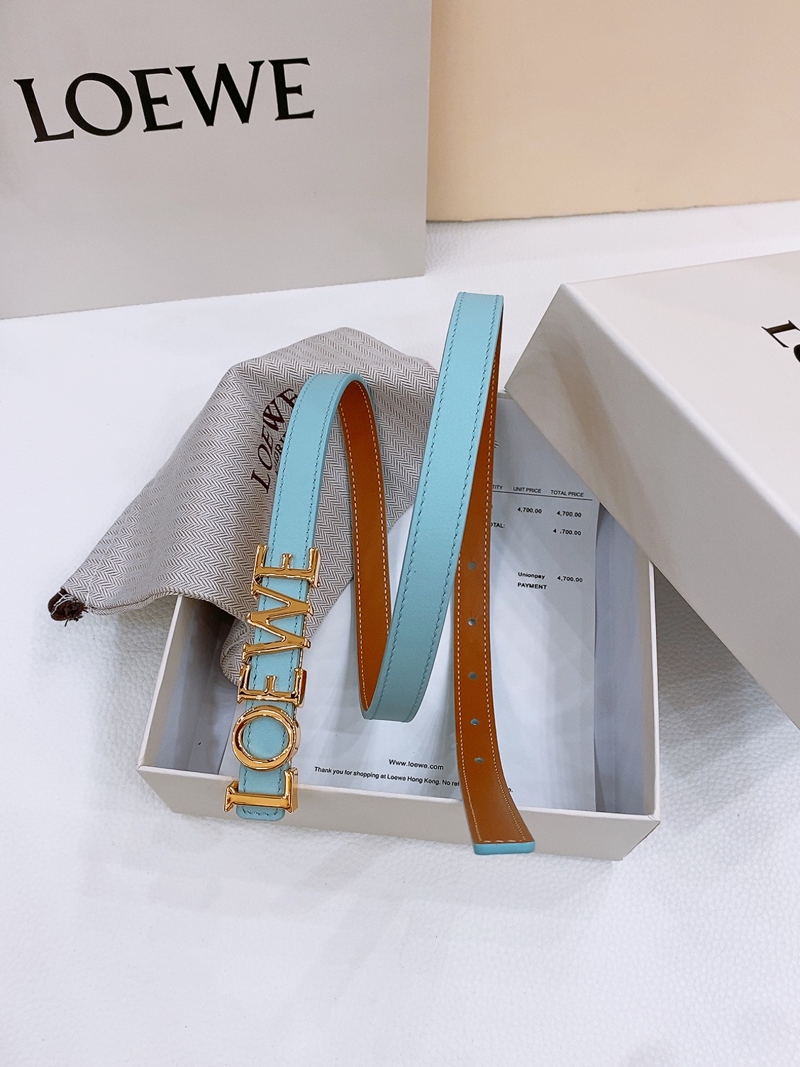 P175 代购正品级🚀罗意威女士腰带-Loewe 光滑牛皮革腰带，侧面饰以金属LOEWE标志，铜五金内穿 宽1.5cm，五孔调节。
