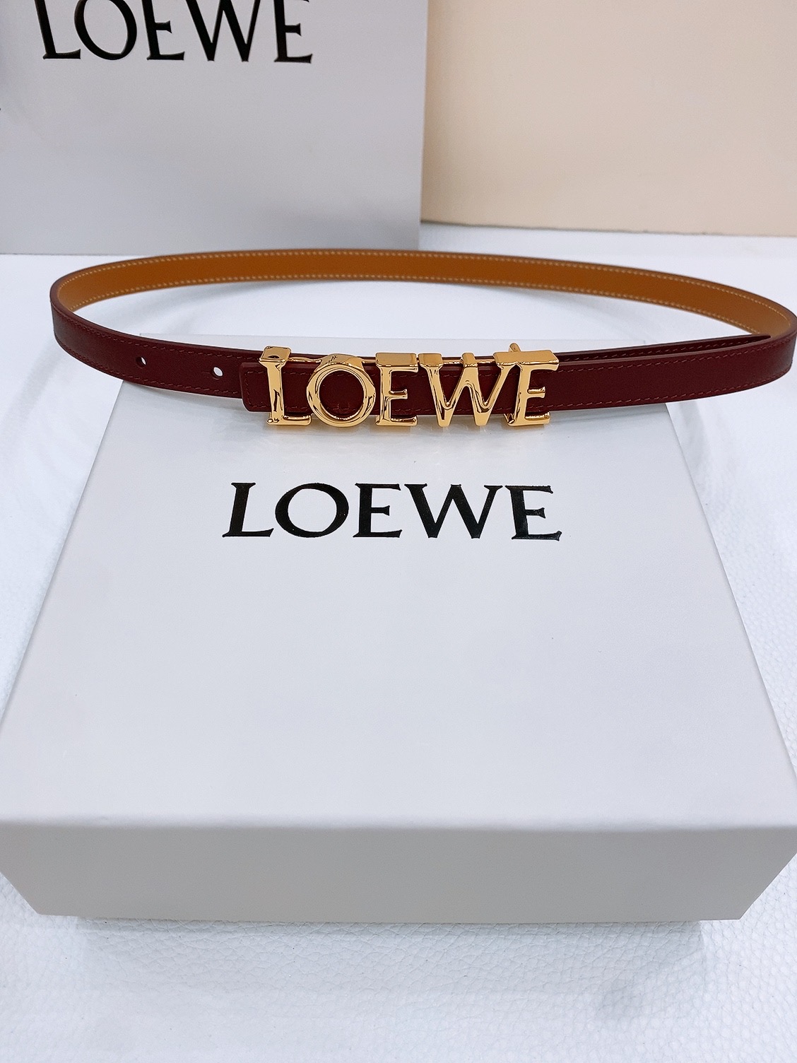 Loewe Smooth Cow Leather Belt with Metal Logo and Pentagonal Regulation - 图片 1