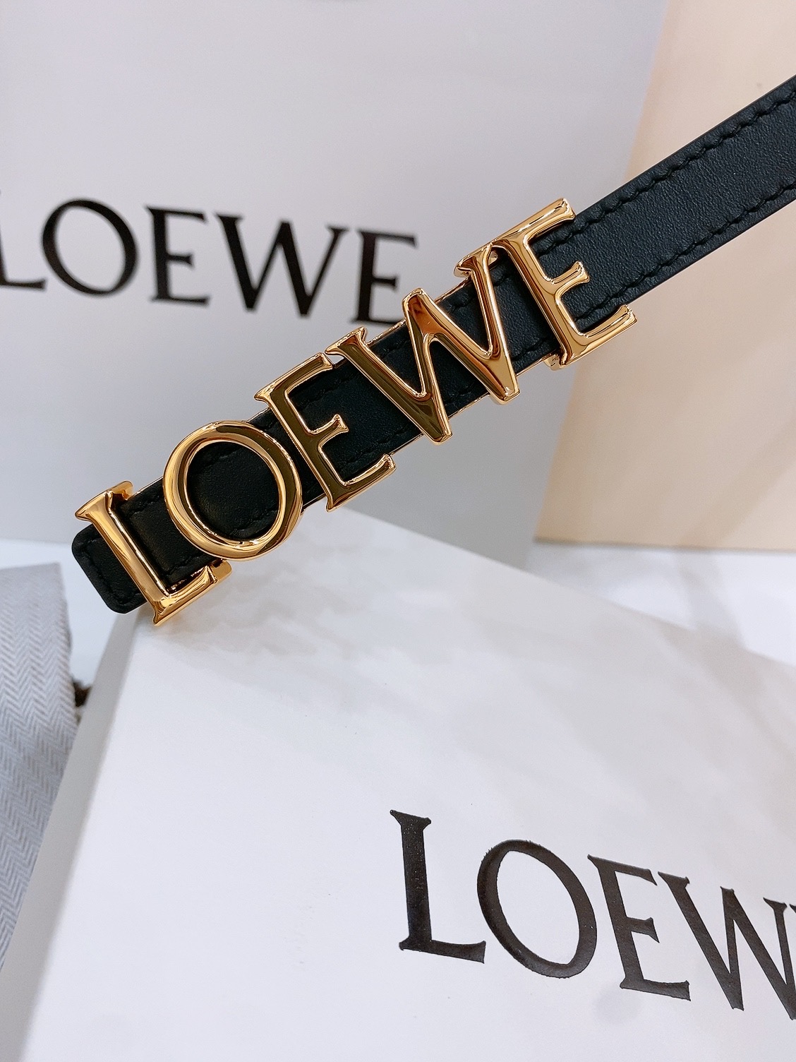 Loewe Smooth Cow Leather Belt with Metal Logo in Copper Gold, 1.5cm Width. - 图片 4