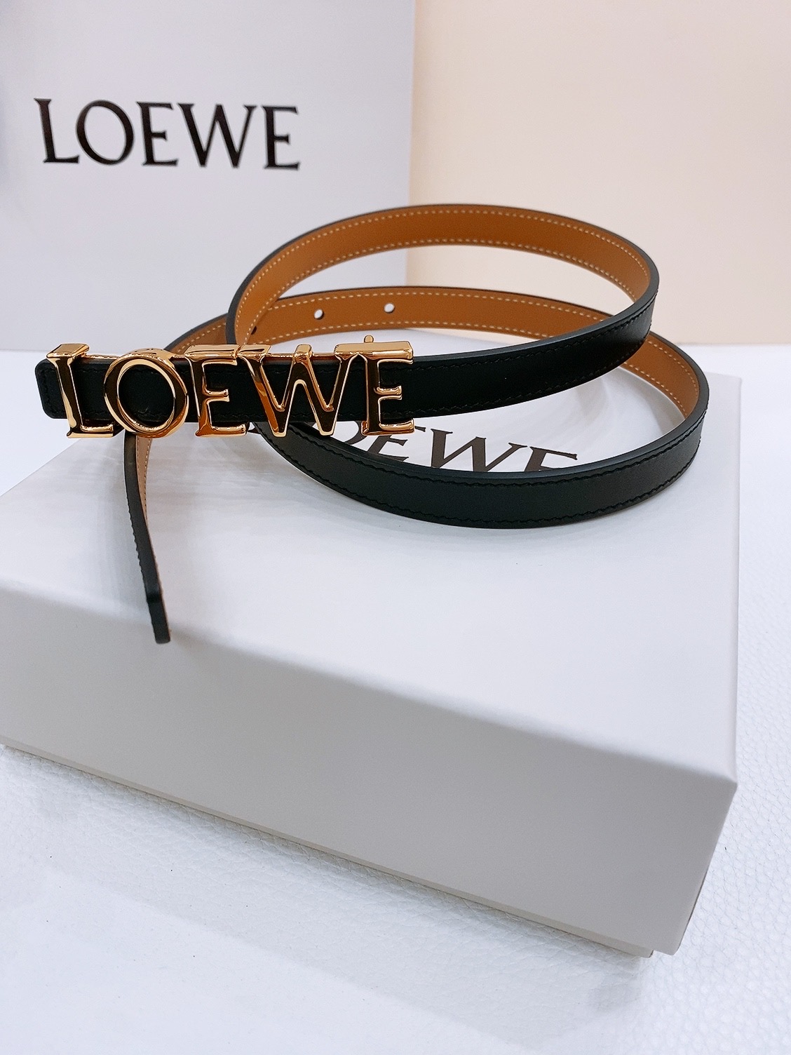 Loewe Smooth Cow Leather Belt with Metal Logo in Copper Gold, 1.5cm Width. - 图片 2
