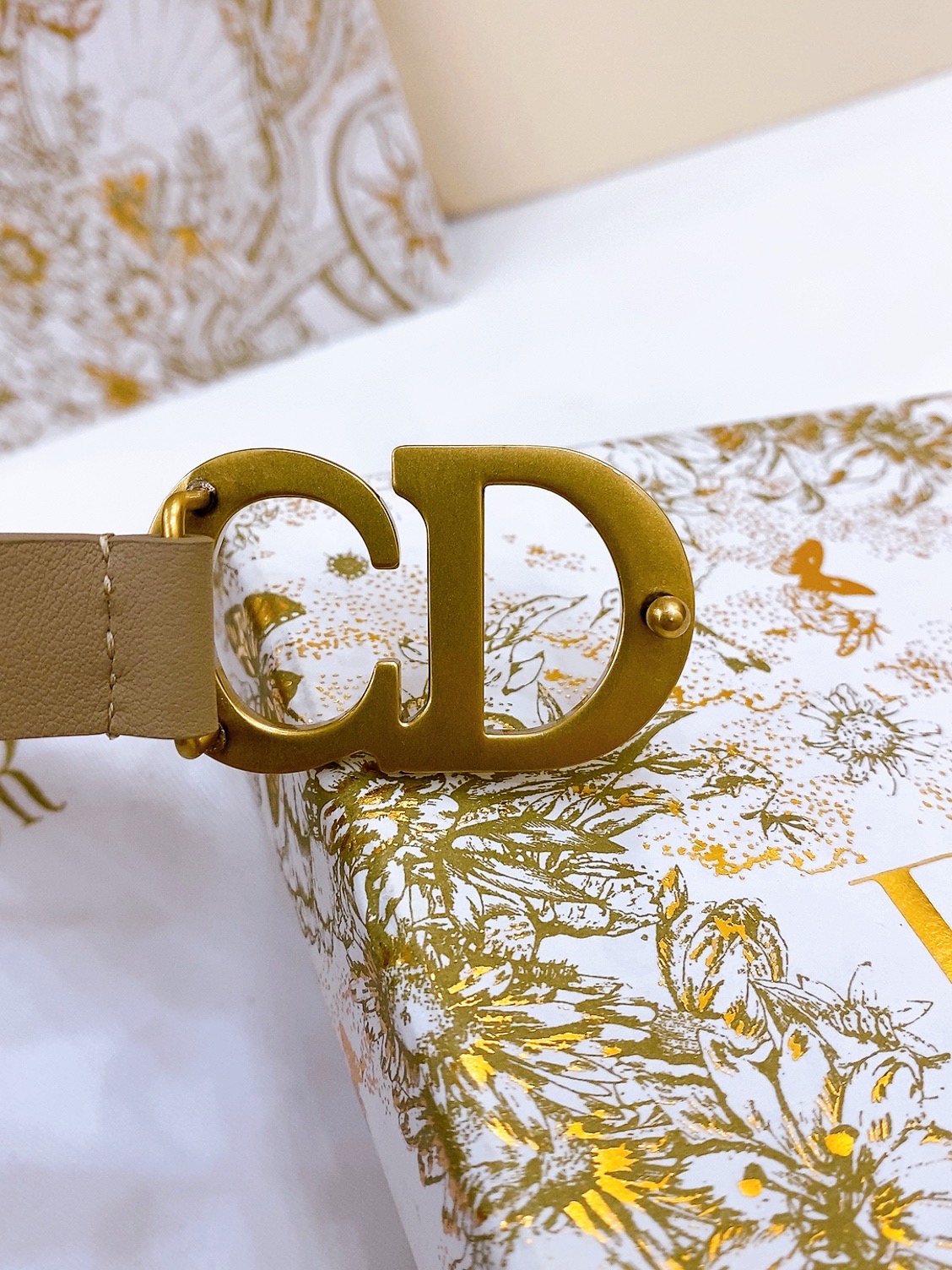 -Dior 20 毫米黑色光滑牛皮 Saddle Belt Montaigne Star CD 腰带扣 黑色光滑小牛皮 皮革缝线