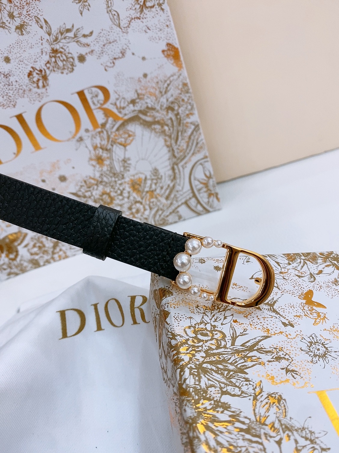- Dior Saddle Belt 黄铜五金 双面可用马鞍腰带 2.0cm-Chinese UA Cheap High Quatity Brand Clothes Bags handbags Sneakers wholesale wholesaler seller from China Factory suppliers Fashion Clothing Shoes best Quality Beautiful Price - Dior Saddle Belt 黄铜五金 双面可用马鞍腰带 2.0cm