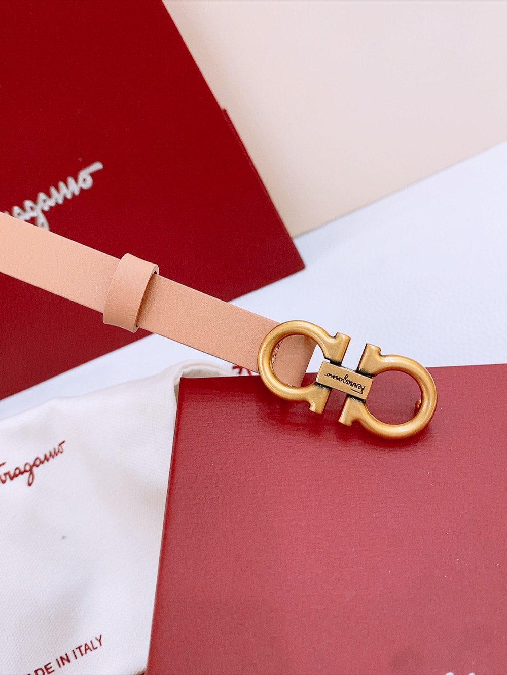 Stylish Retro Gold Gancio Belt for Ms. Filagemu: Quality Little Bullskin Plains. - 图片 3