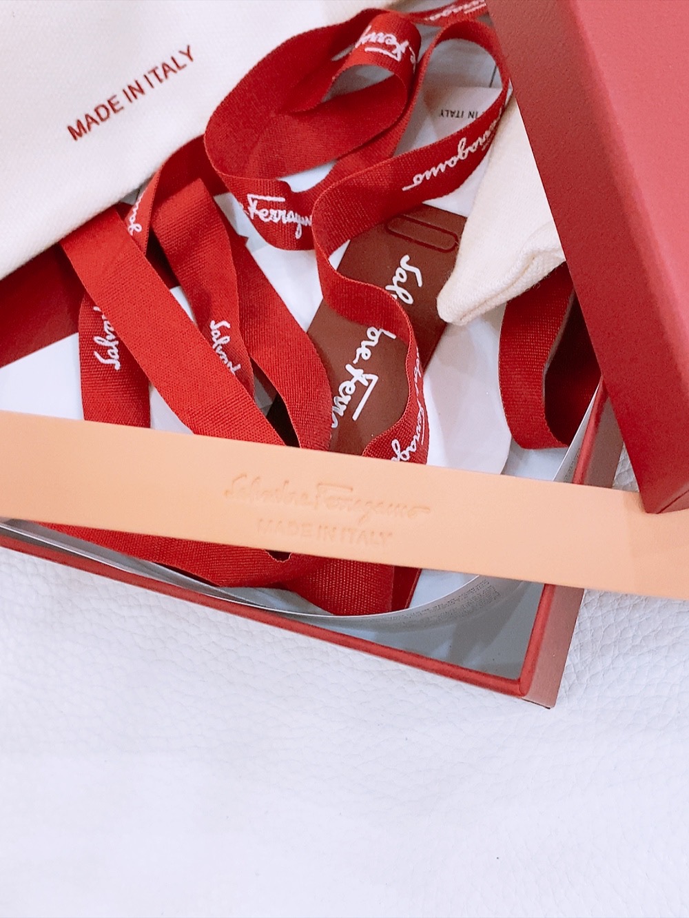 Stylish Retro Gold Gancio Belt for Ms. Filagemu: Quality Little Bullskin Plains. - 图片 5